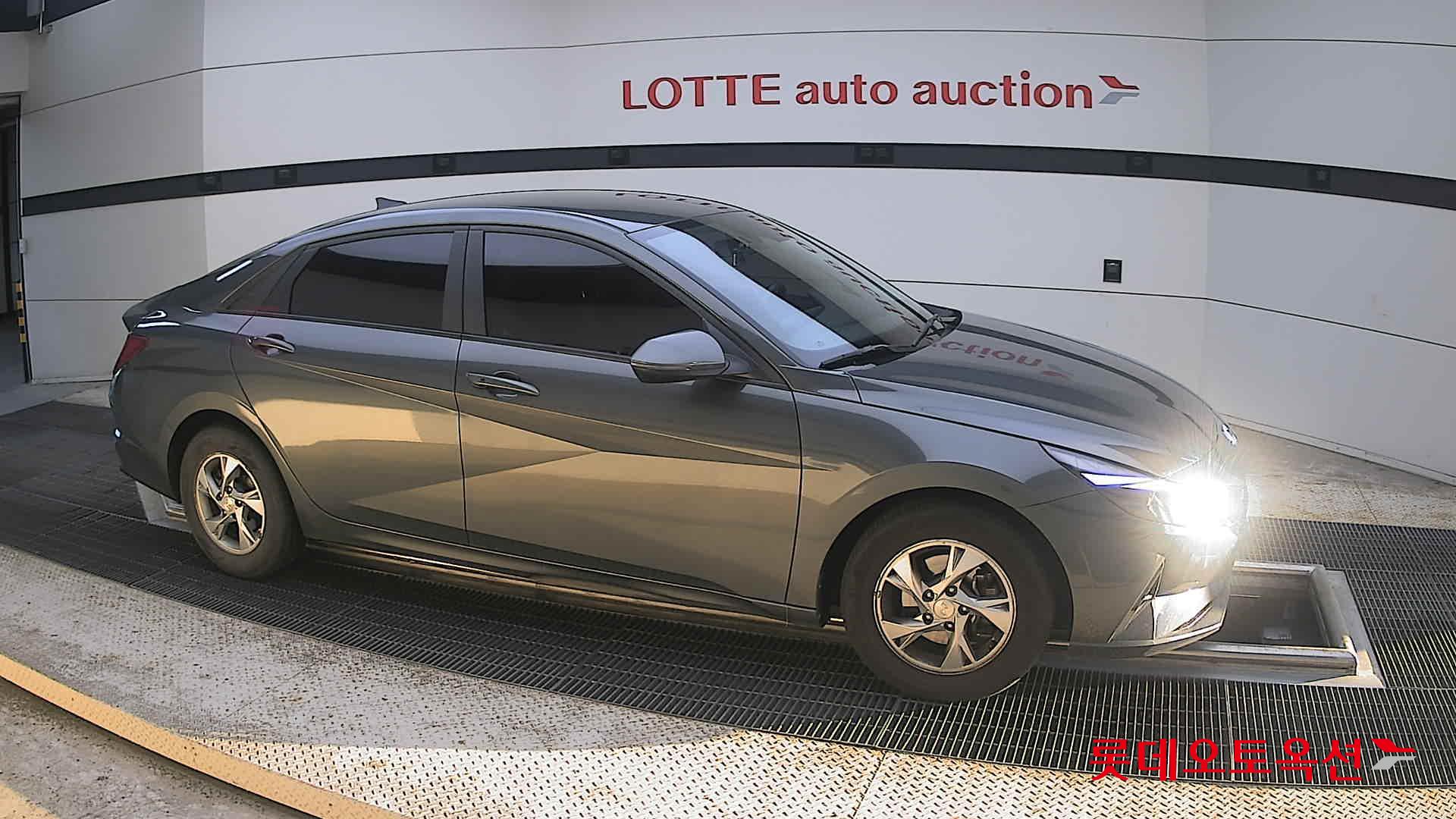 2021 - hyundai avante