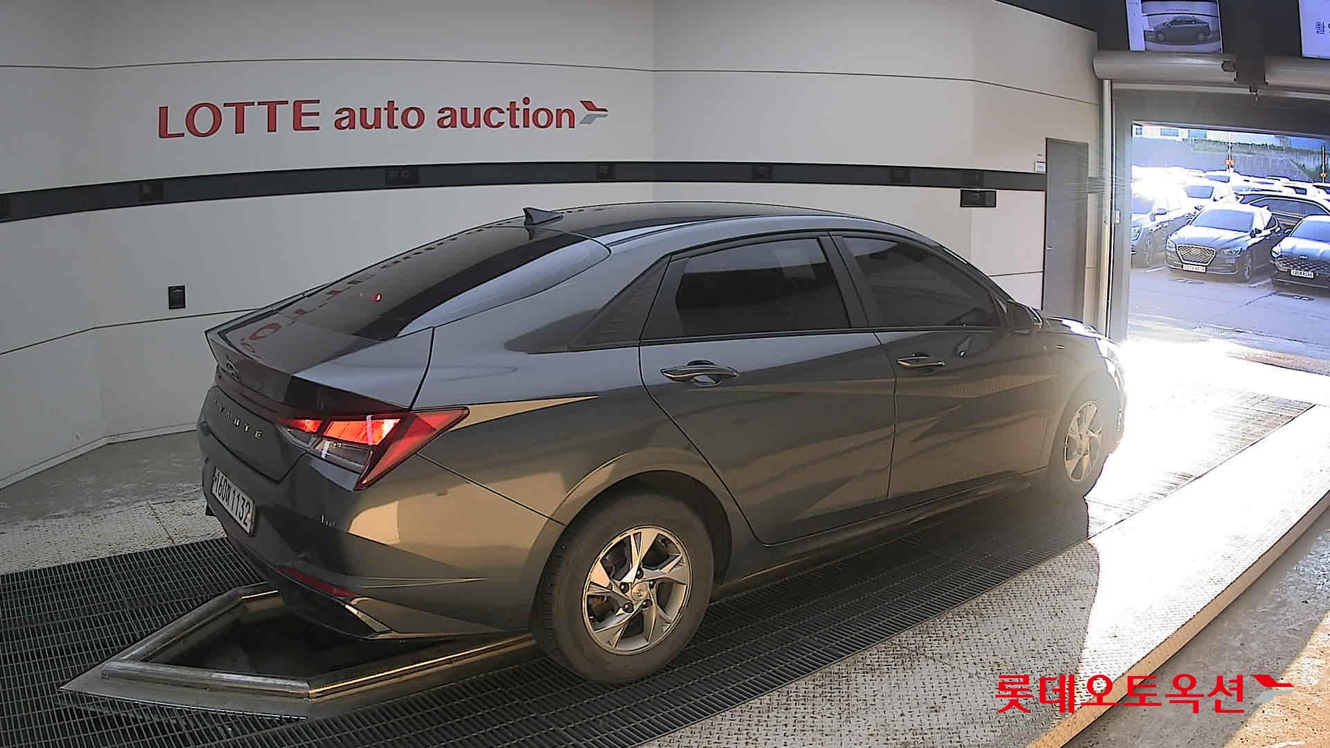 2021 - hyundai avante