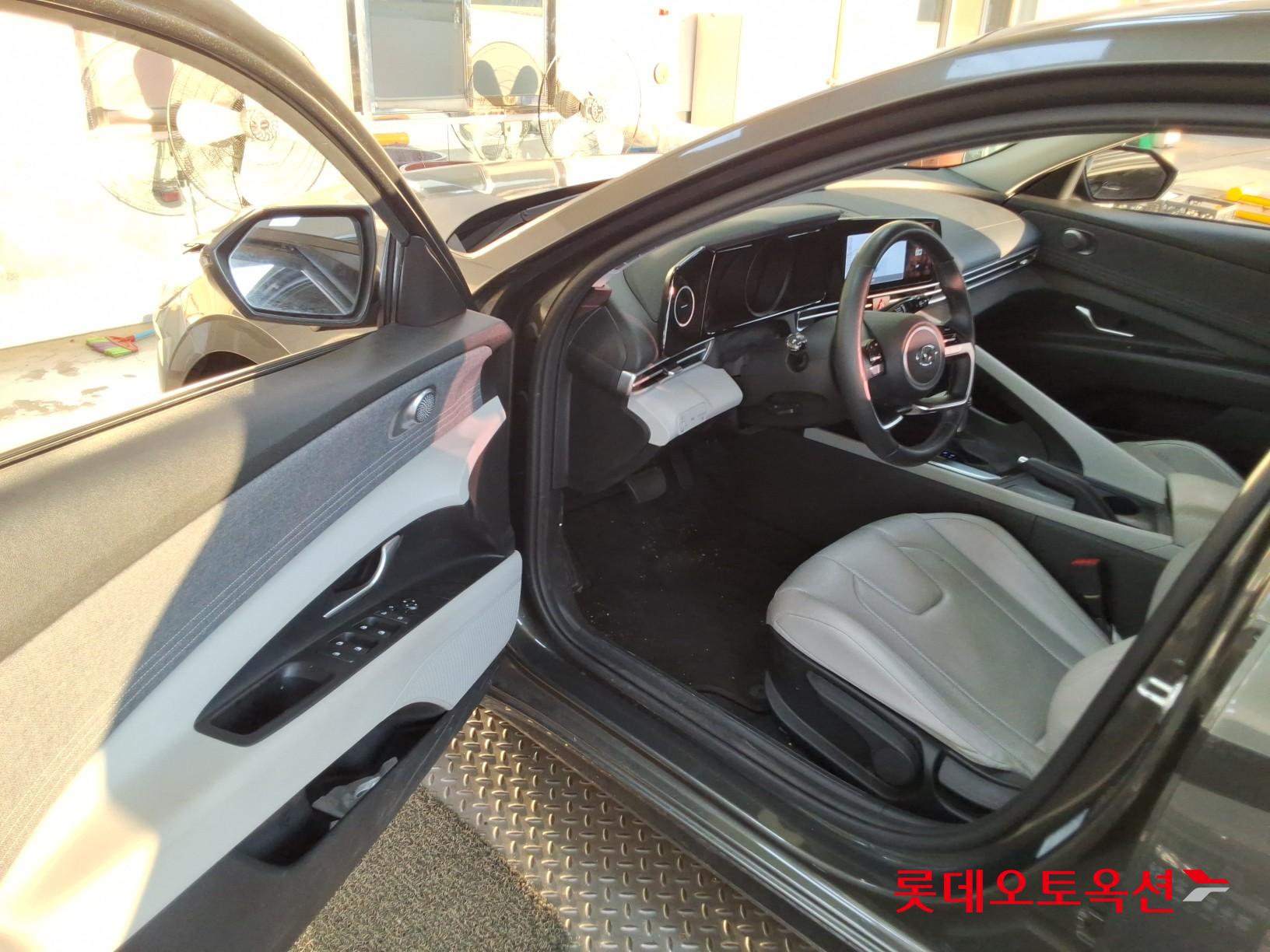 2021 - hyundai avante