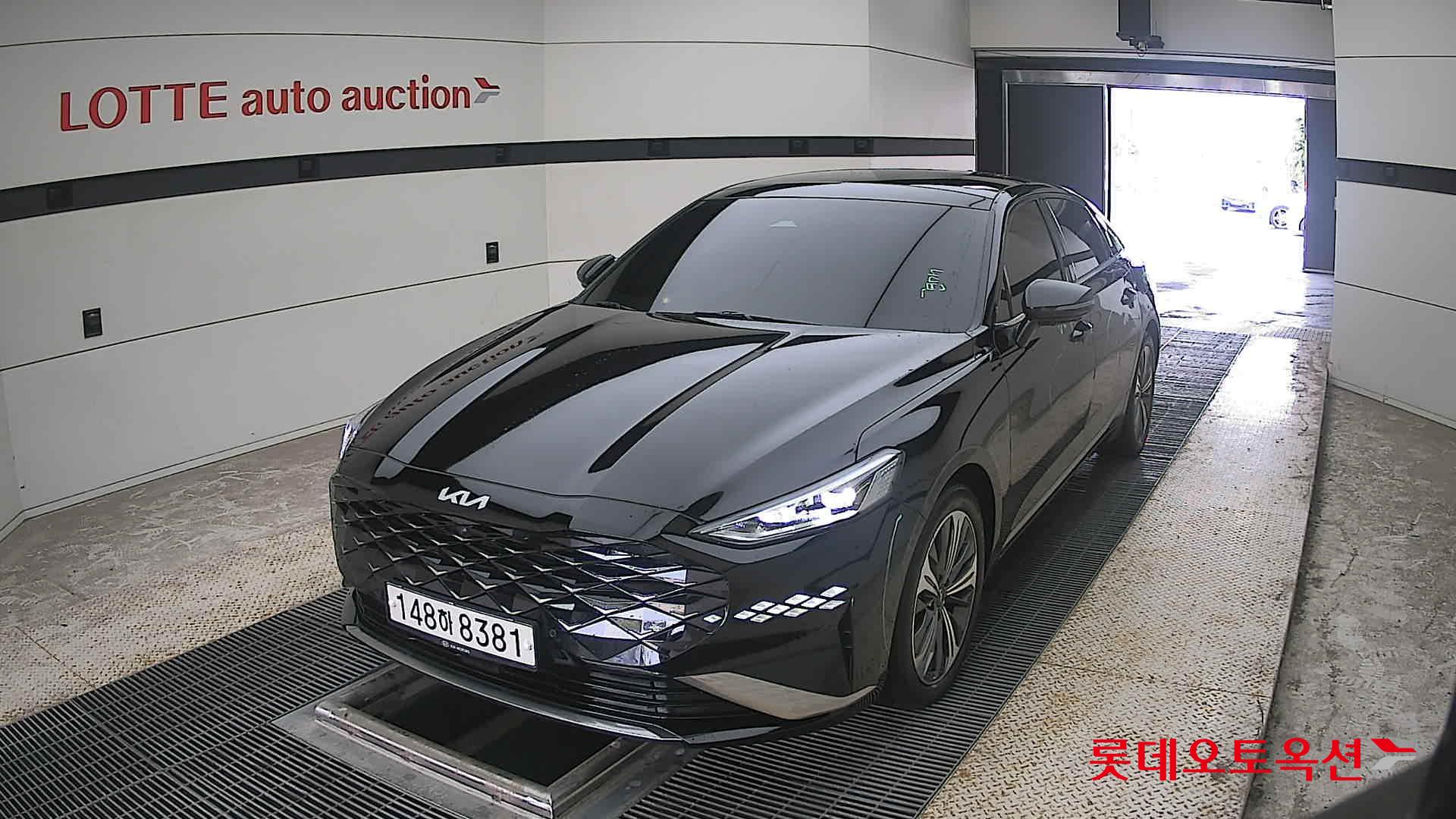 2022 - kia k8
