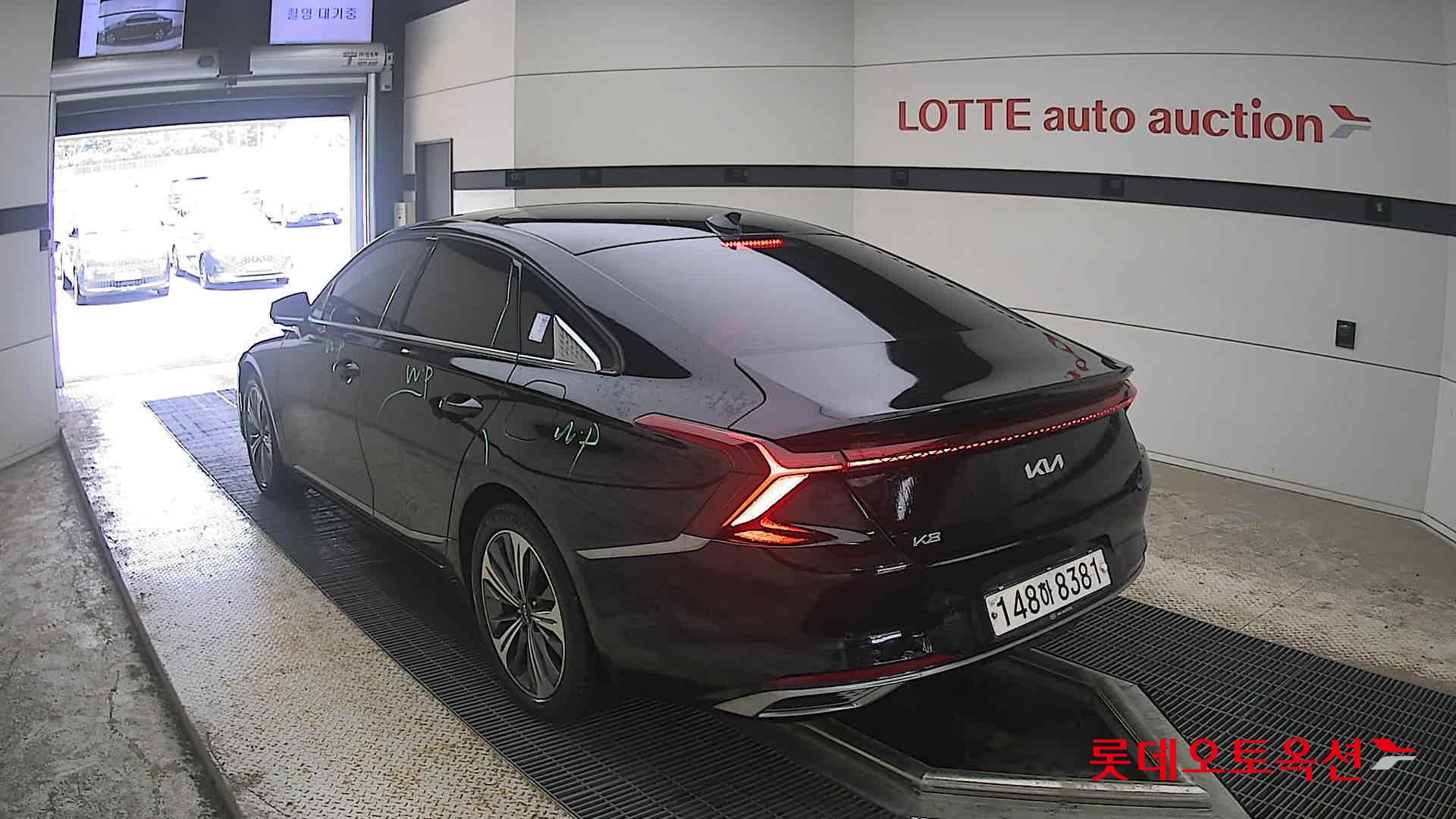 2022 - kia k8