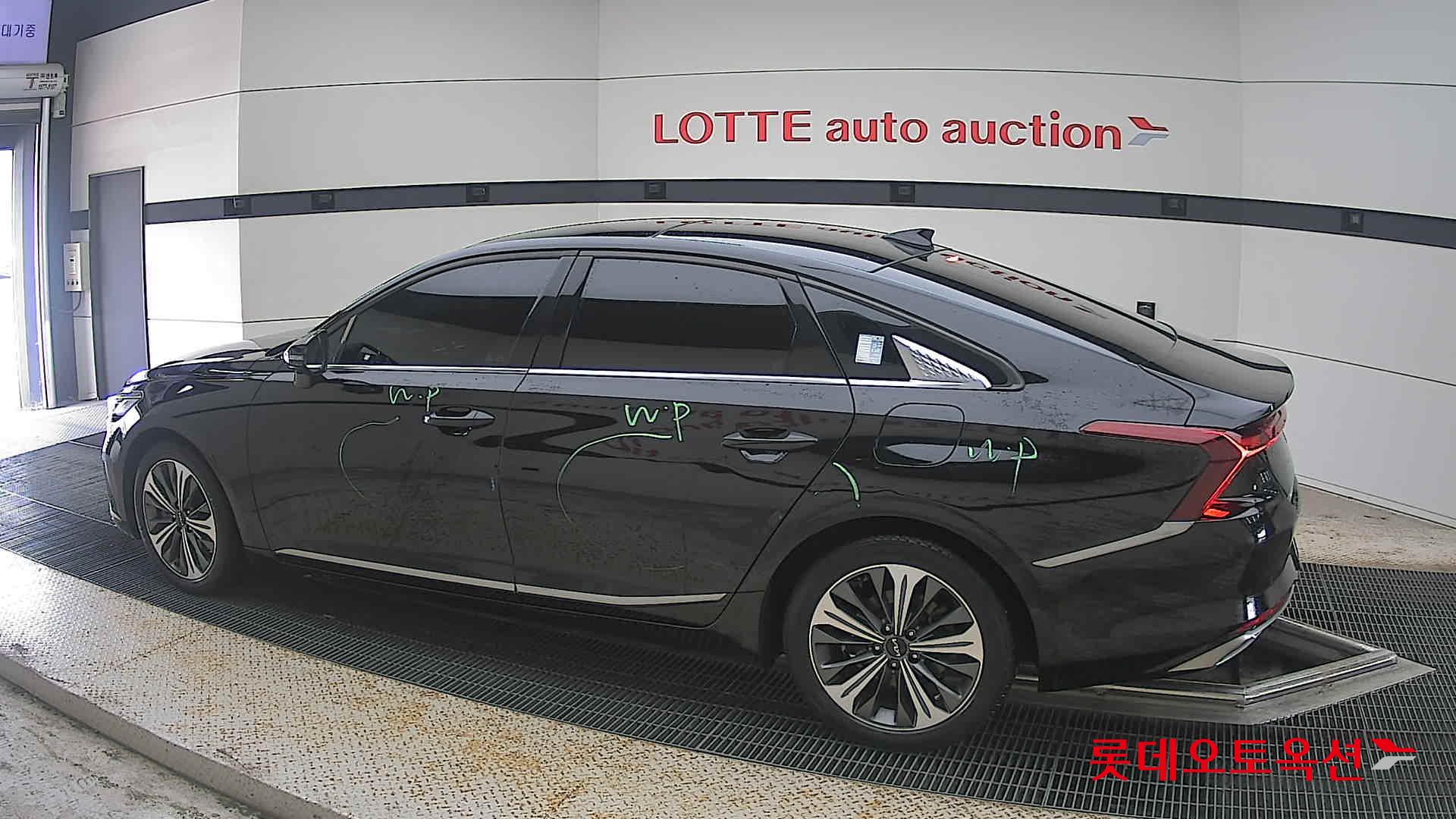 2022 - kia k8