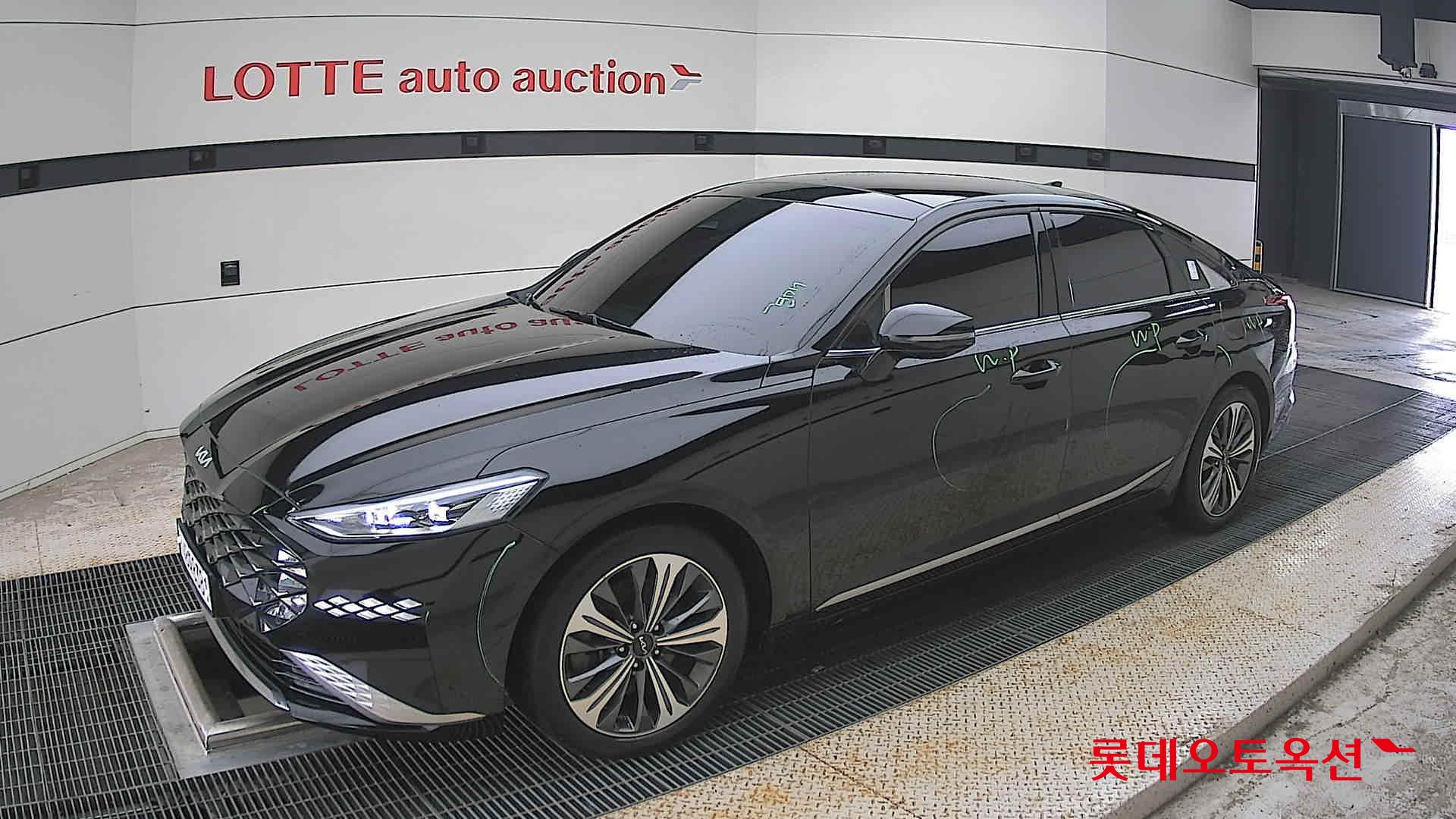 2022 - kia k8