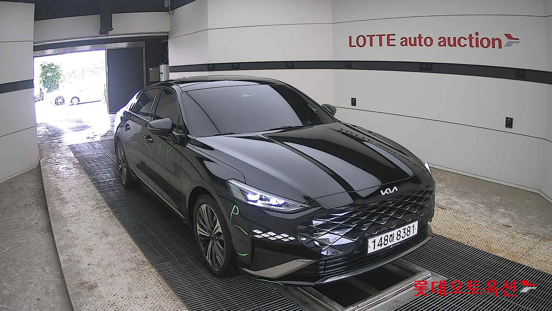 2022 - kia k8