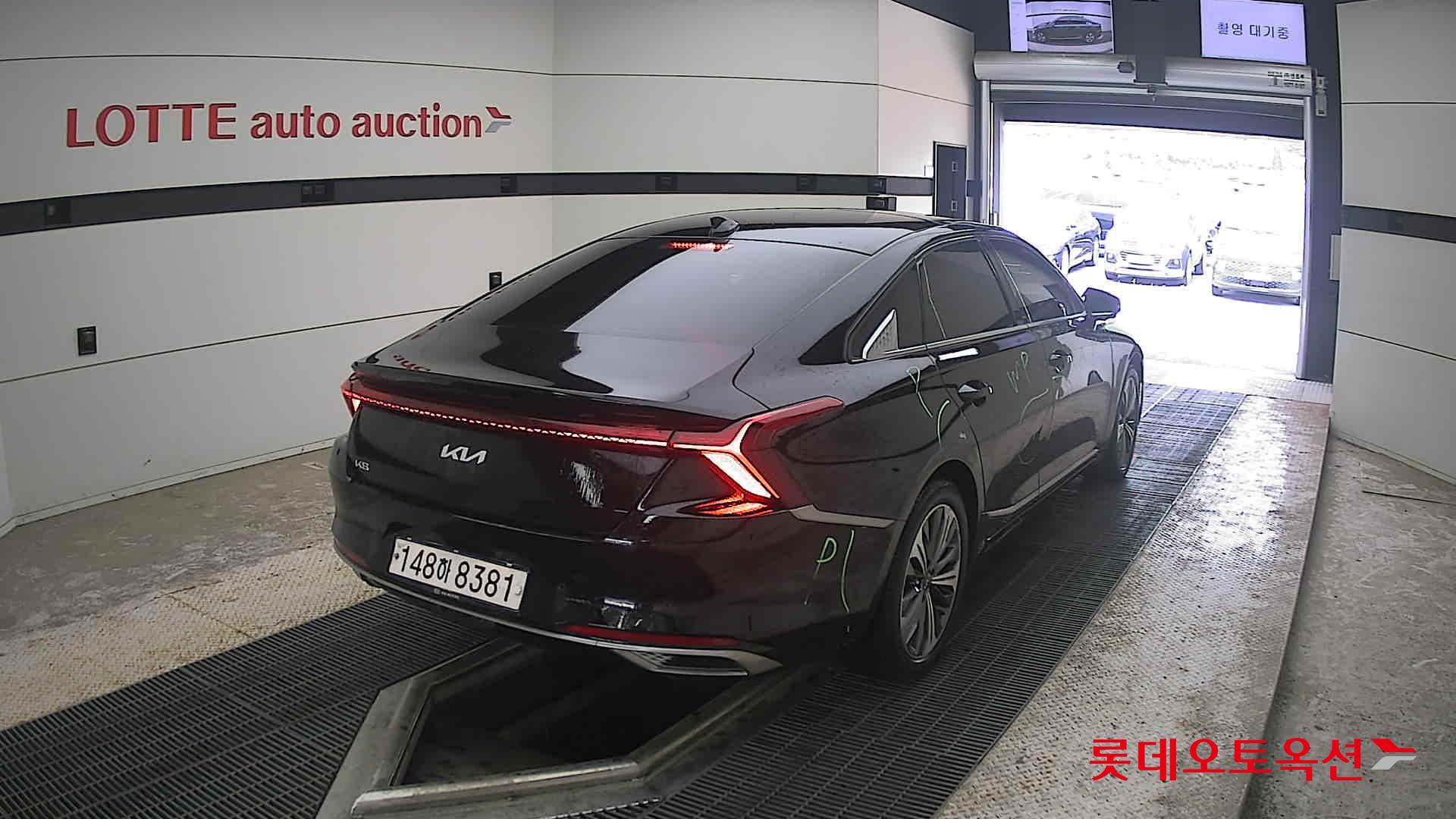2022 - kia k8