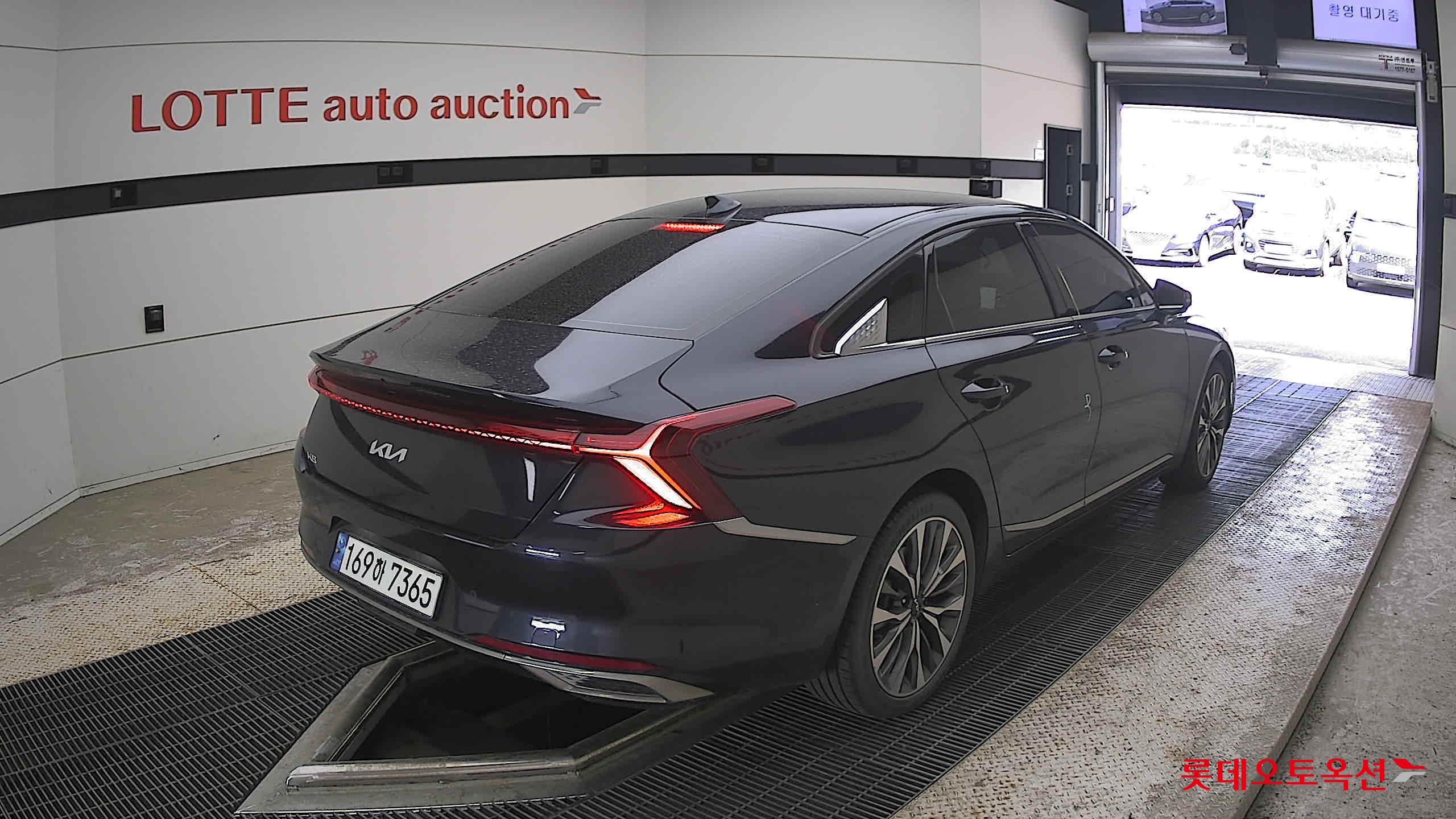 2022 - kia k8