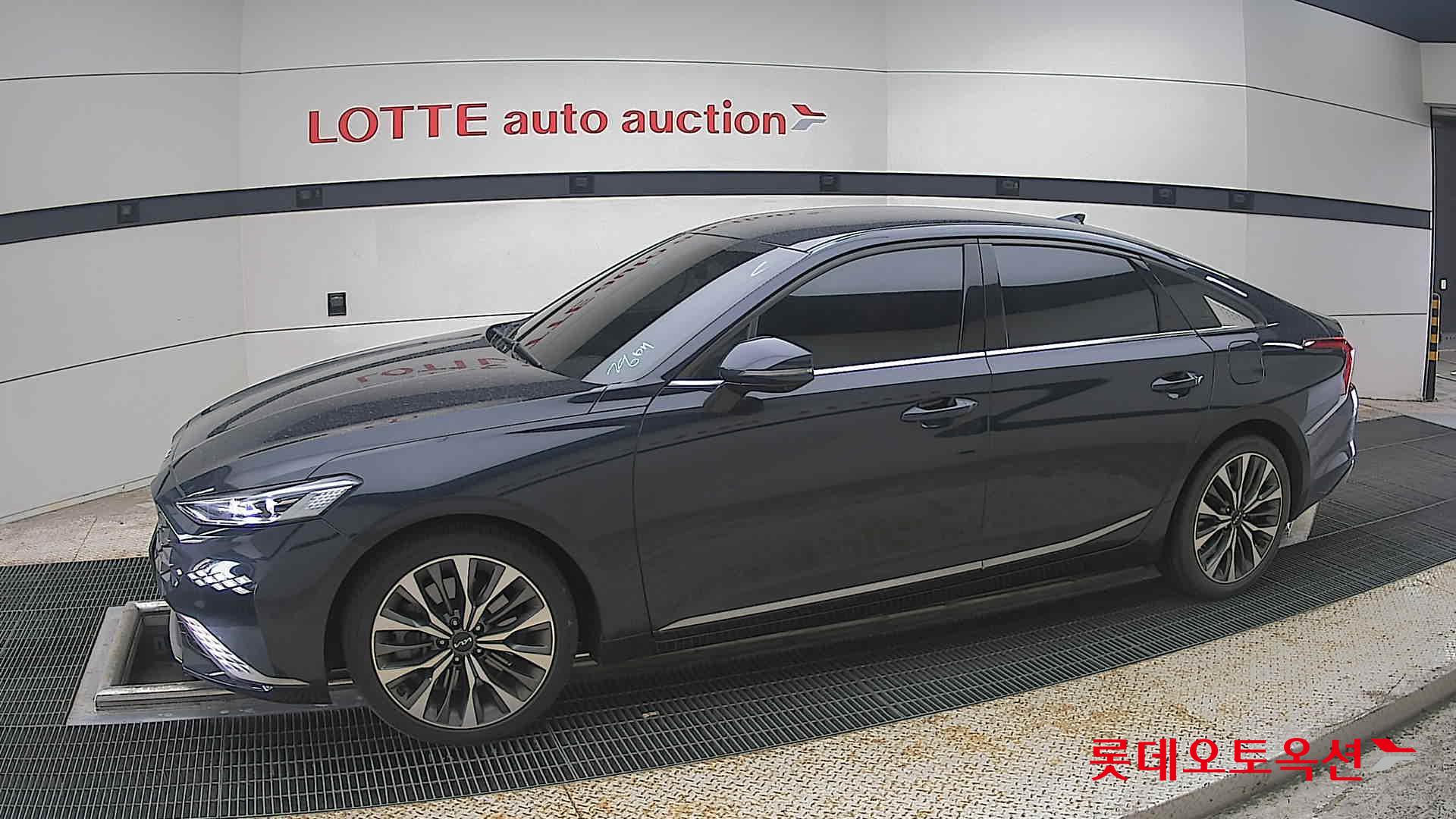 2022 - kia k8