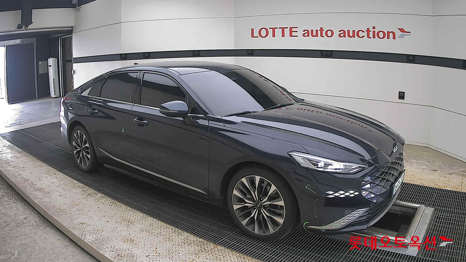2022 - kia k8
