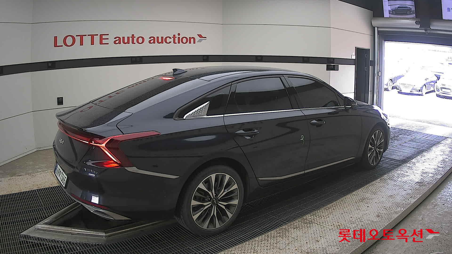 2022 - kia k8