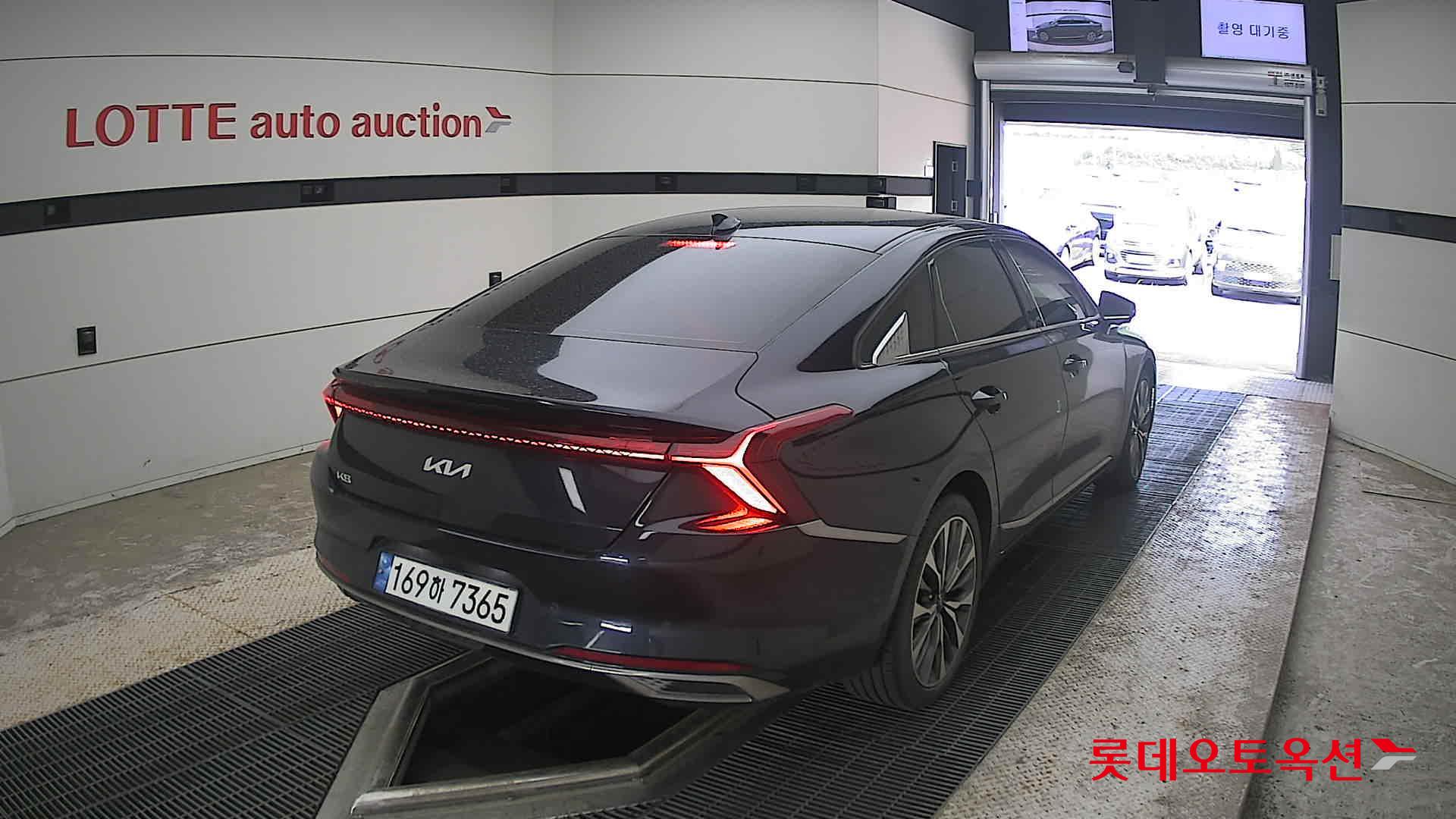 2022 - kia k8