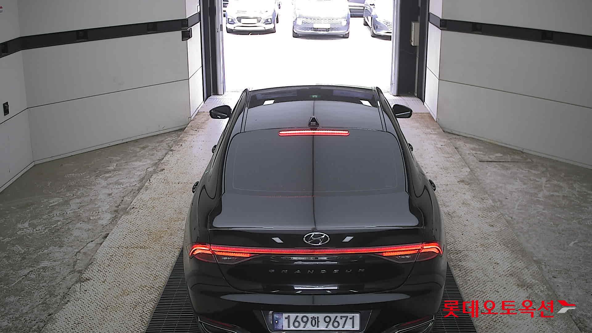 2022 - hyundai grandeur