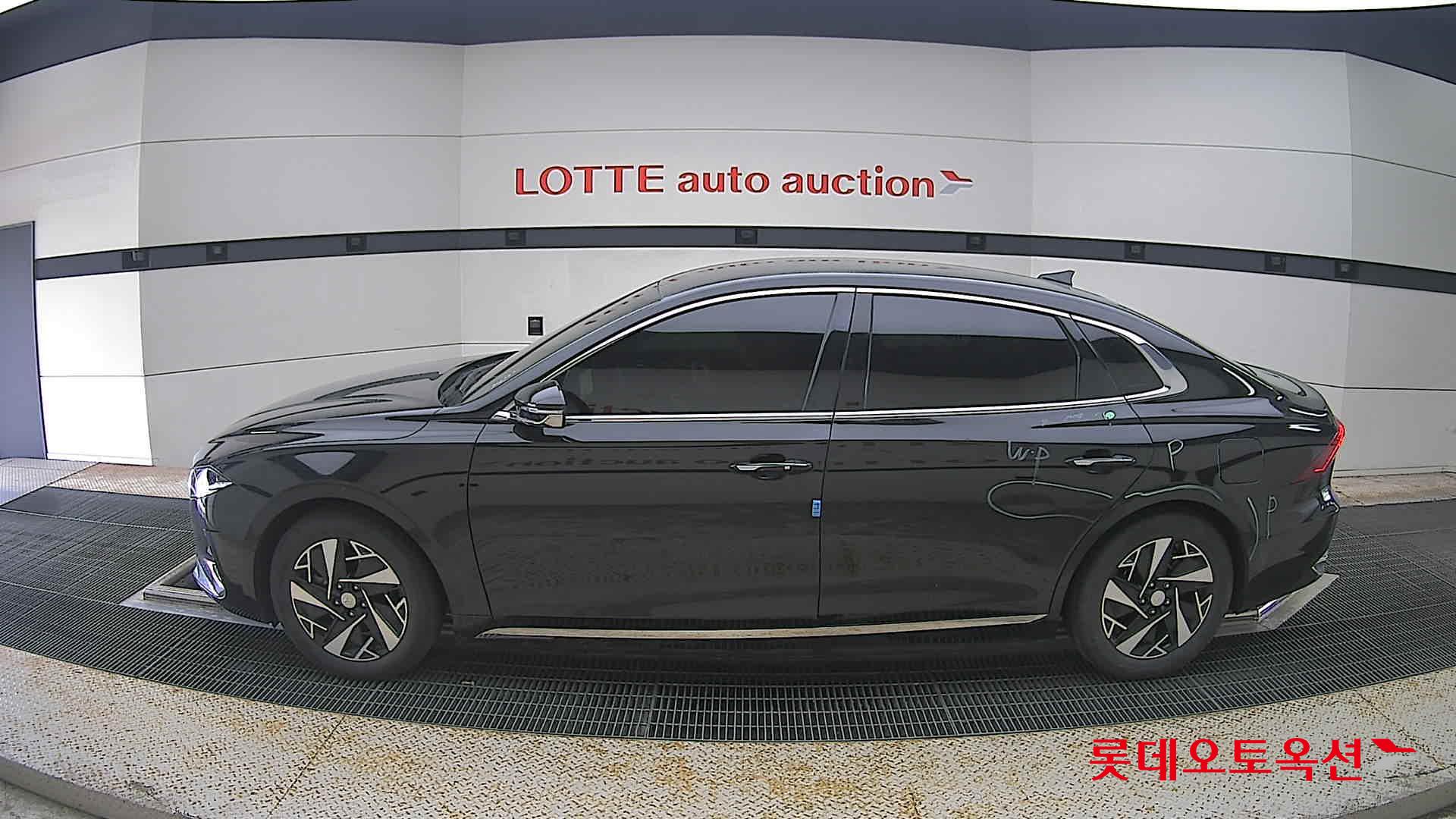 2022 - hyundai grandeur