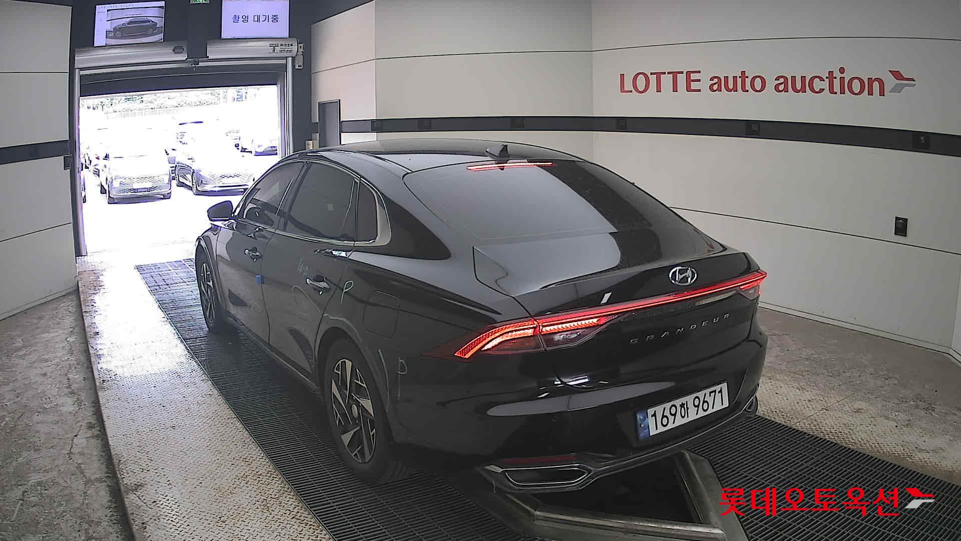 2022 - hyundai grandeur
