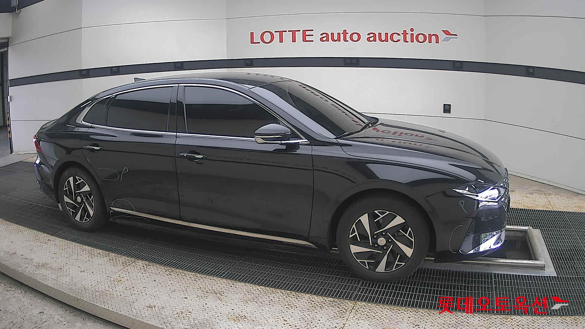 2022 - hyundai grandeur