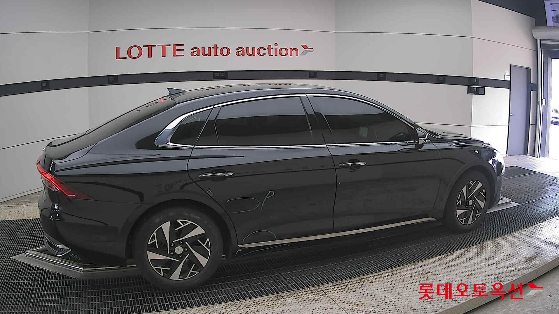 2022 - hyundai grandeur