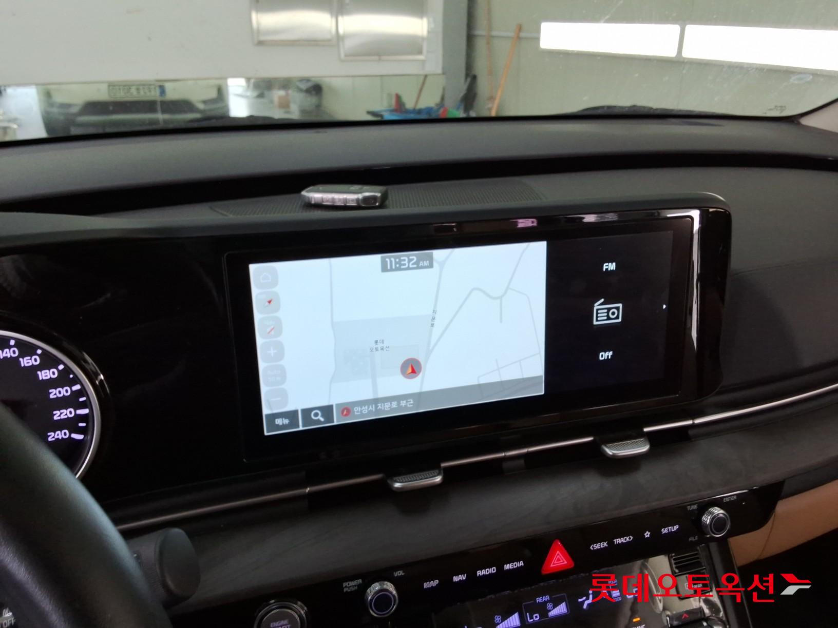 2023 - kia carnival