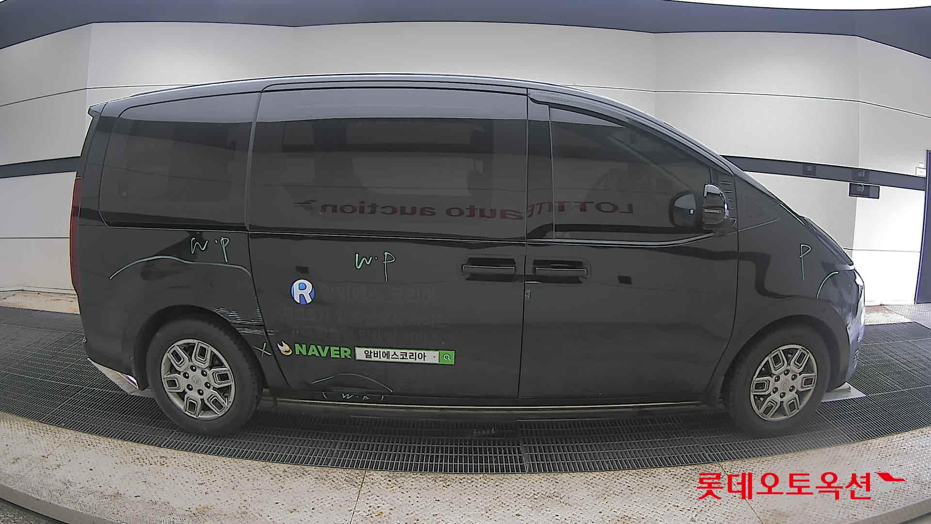 2022 - hyundai staria