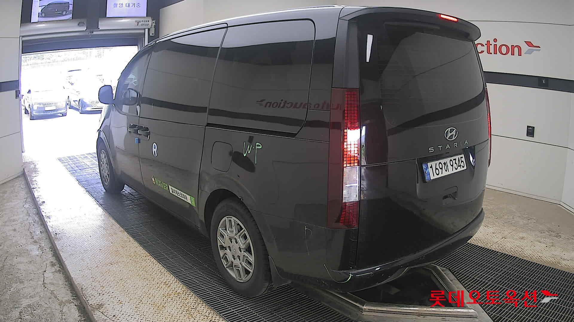 2022 - hyundai staria