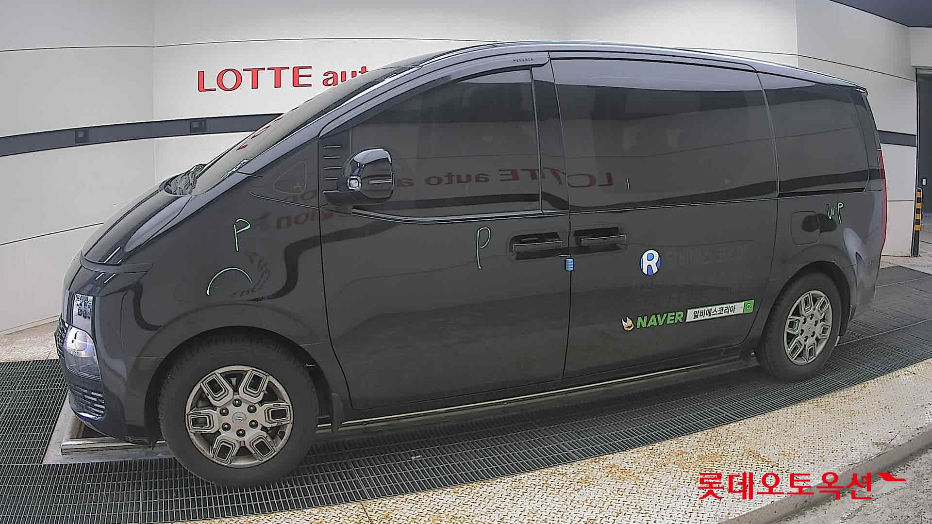 2022 - hyundai staria