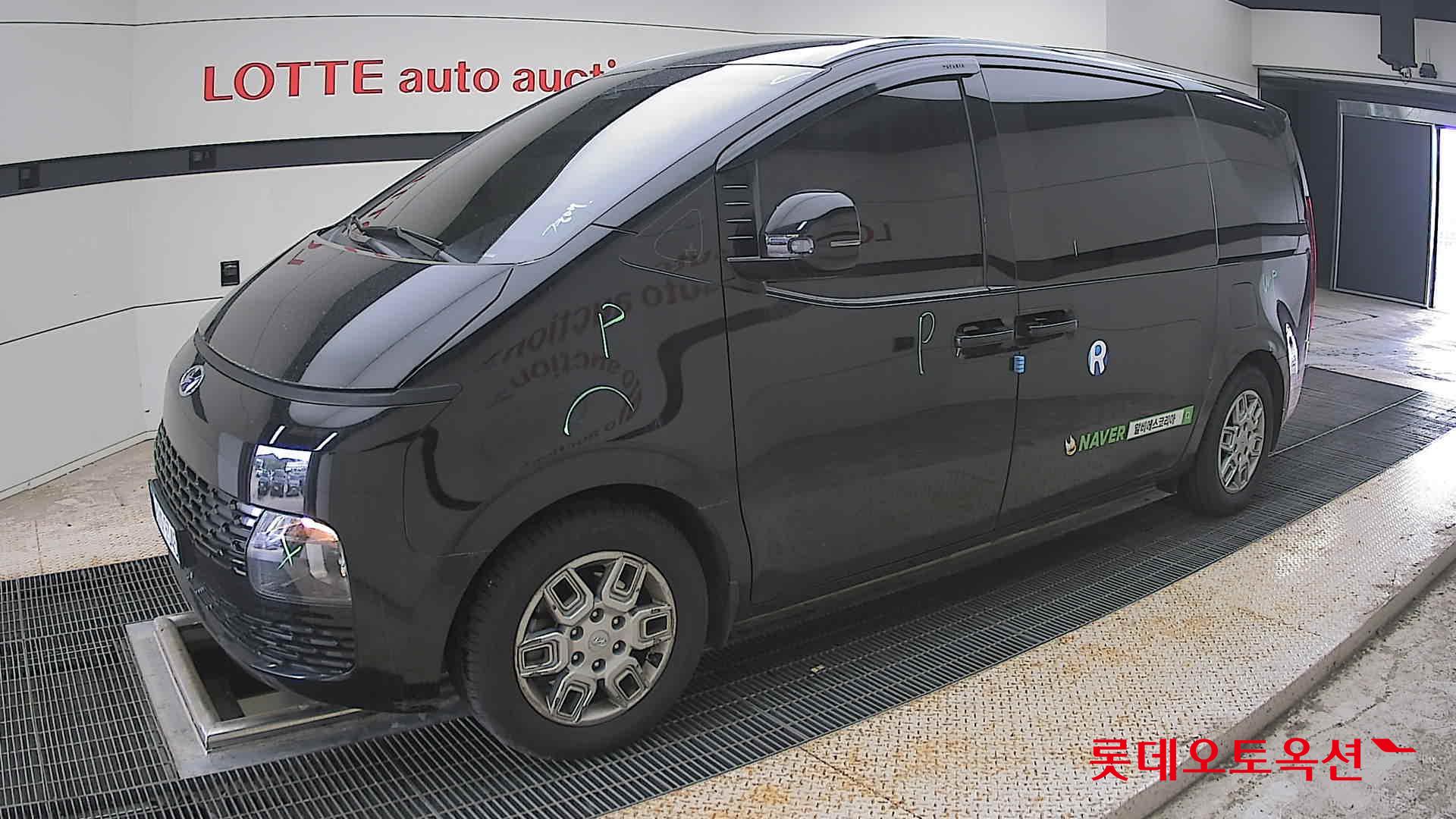 2022 - hyundai staria