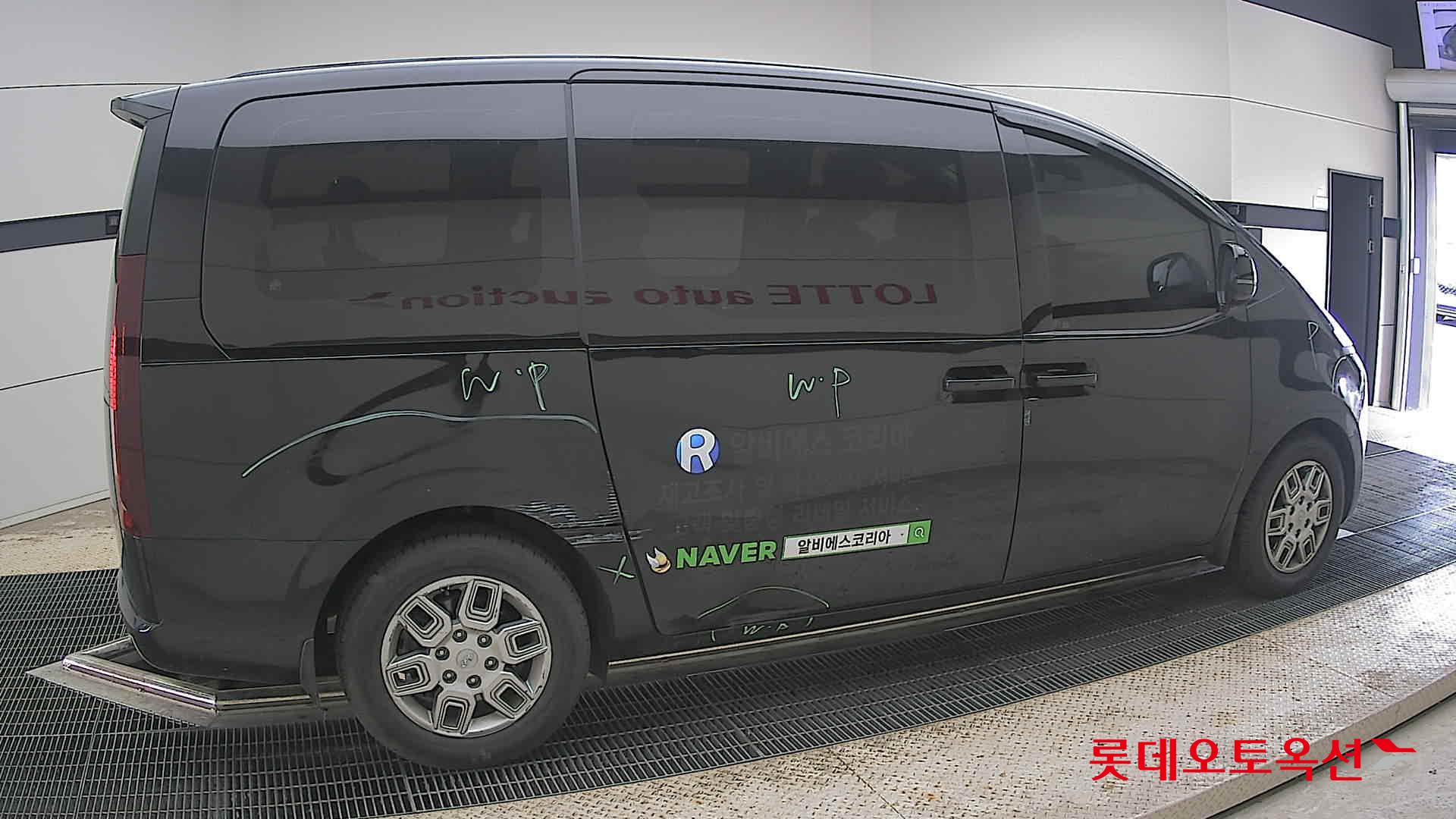 2022 - hyundai staria