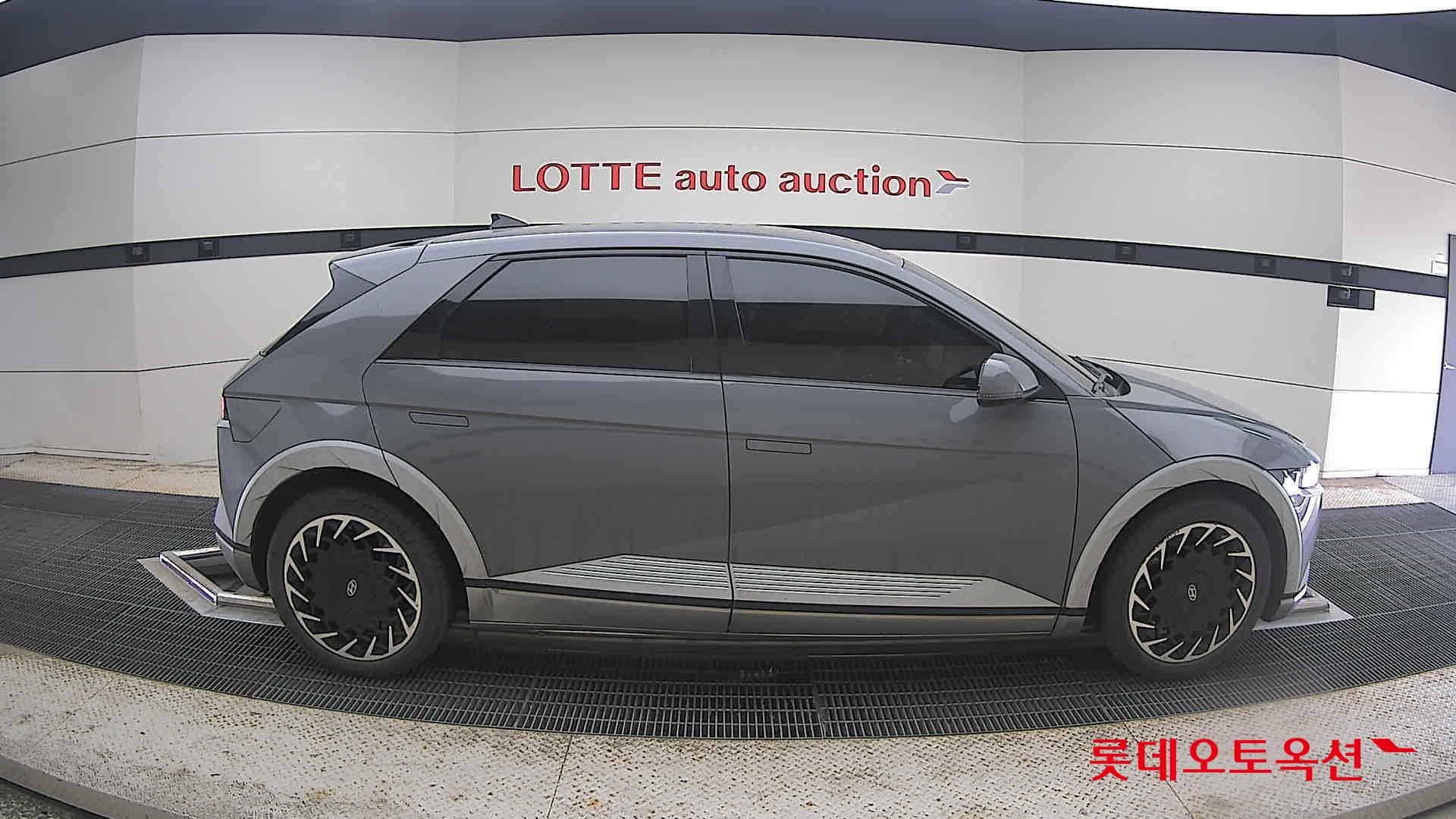2022 - hyundai ioniq