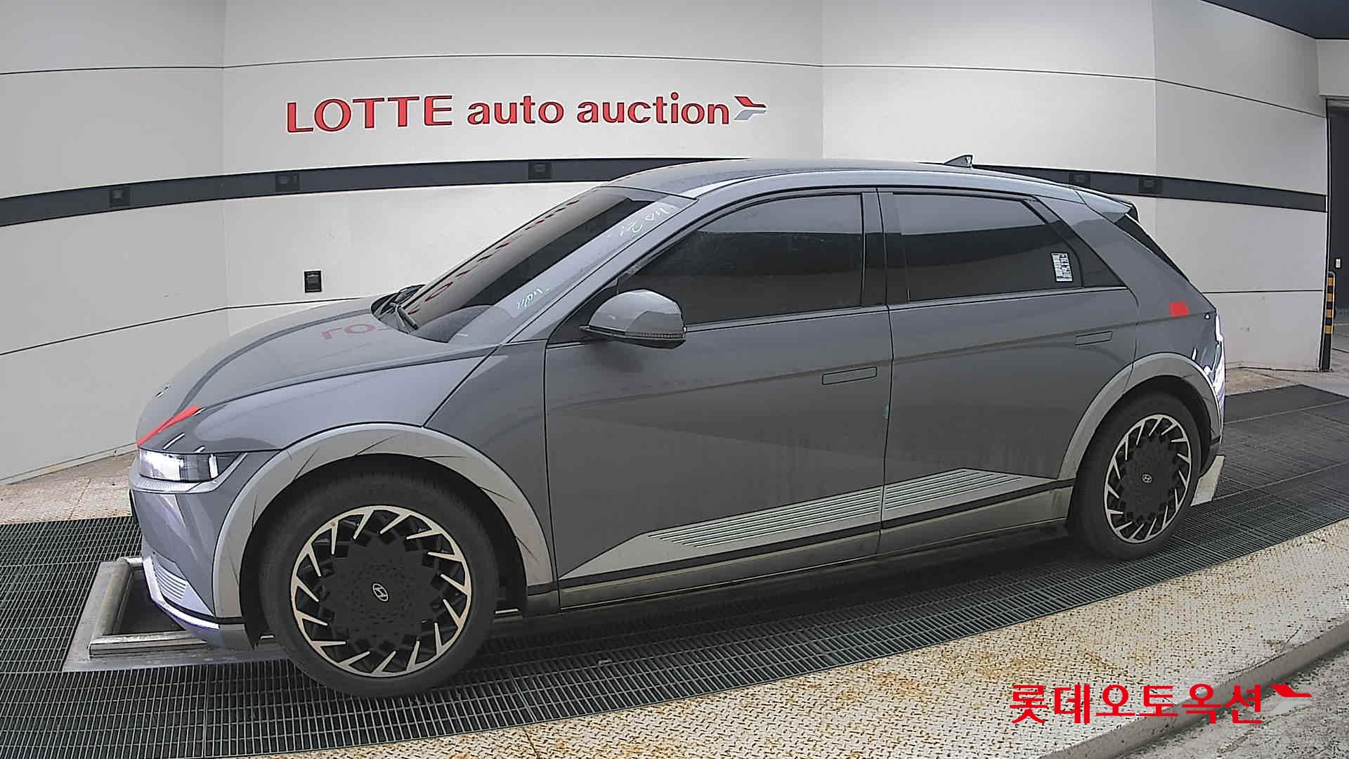 2022 - hyundai ioniq