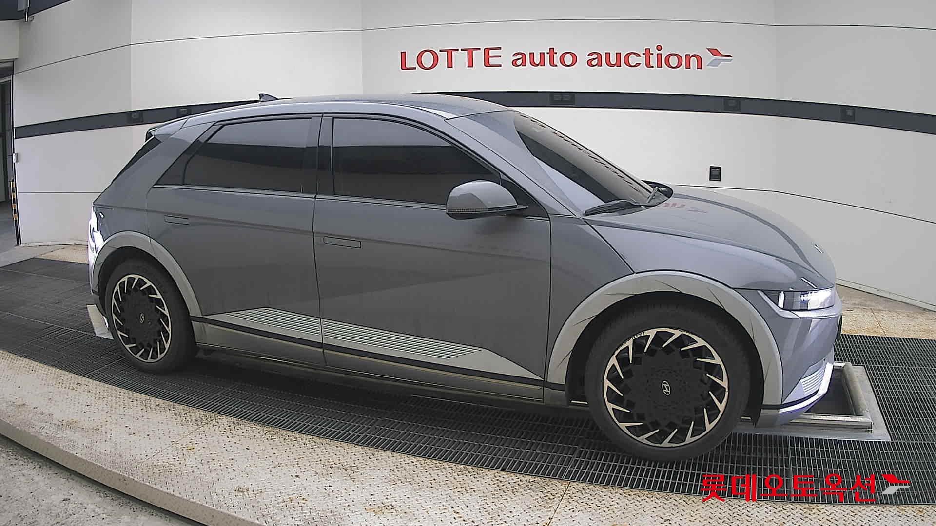 2022 - hyundai ioniq