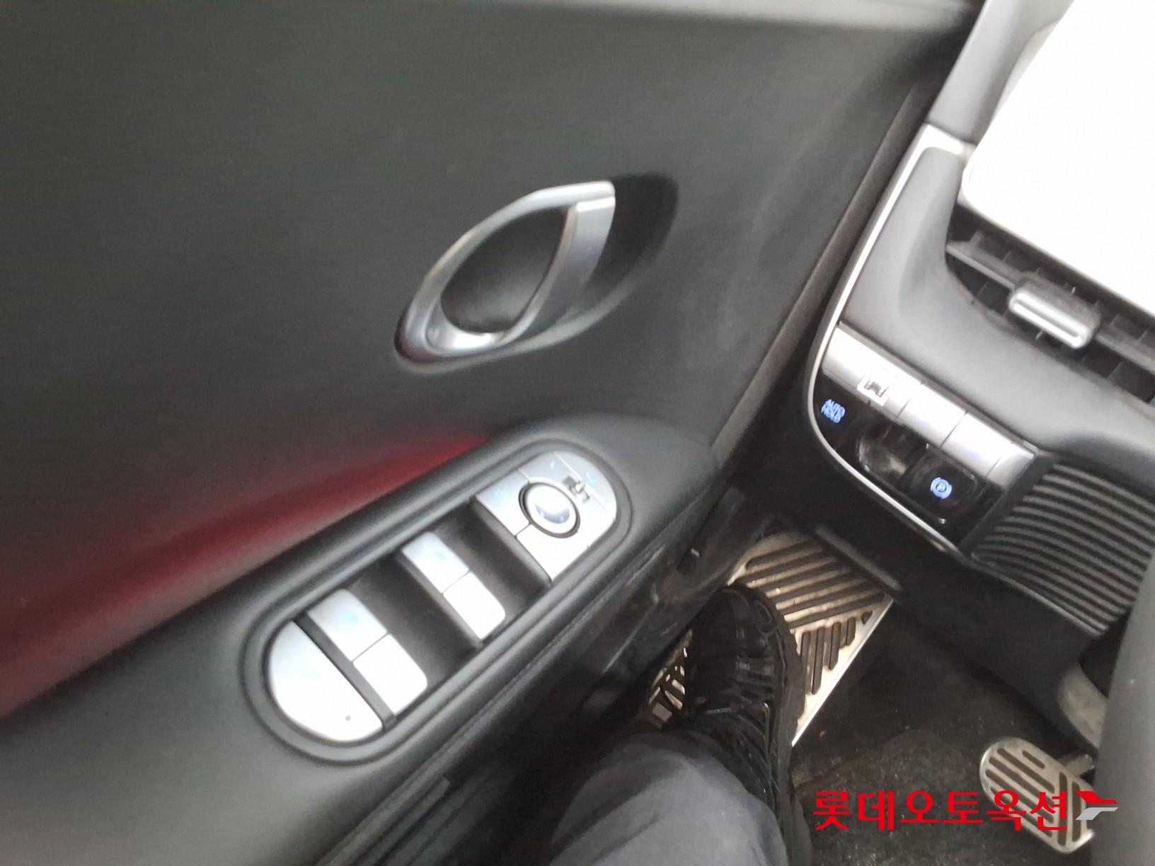 2022 - hyundai ioniq