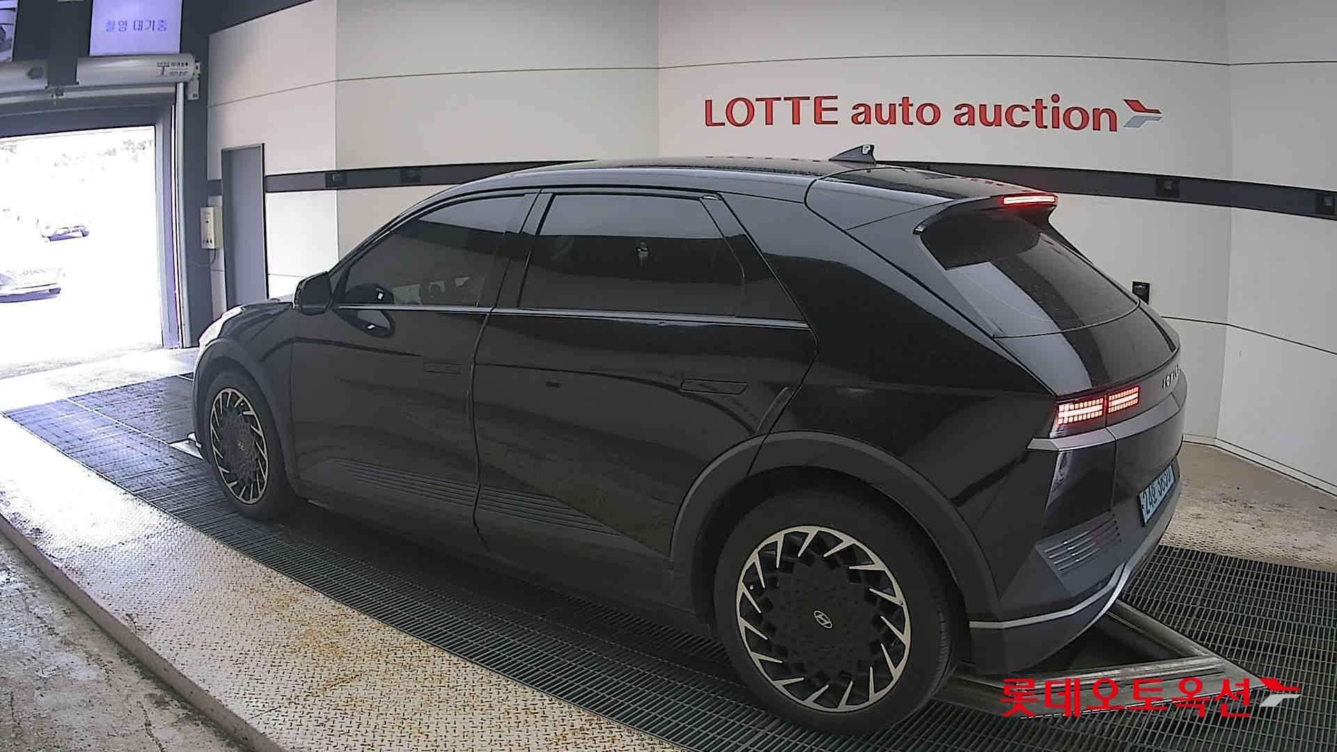 2023 - hyundai ioniq