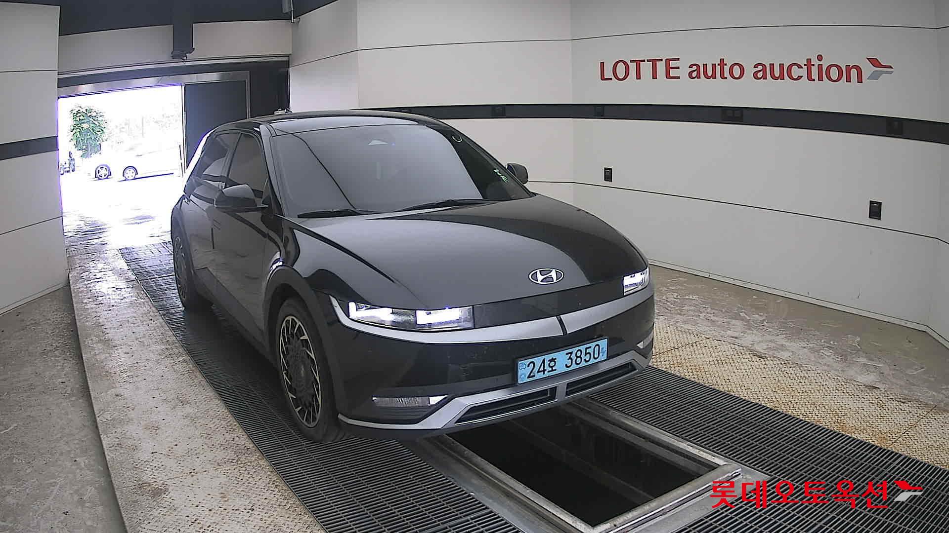 2023 - hyundai ioniq