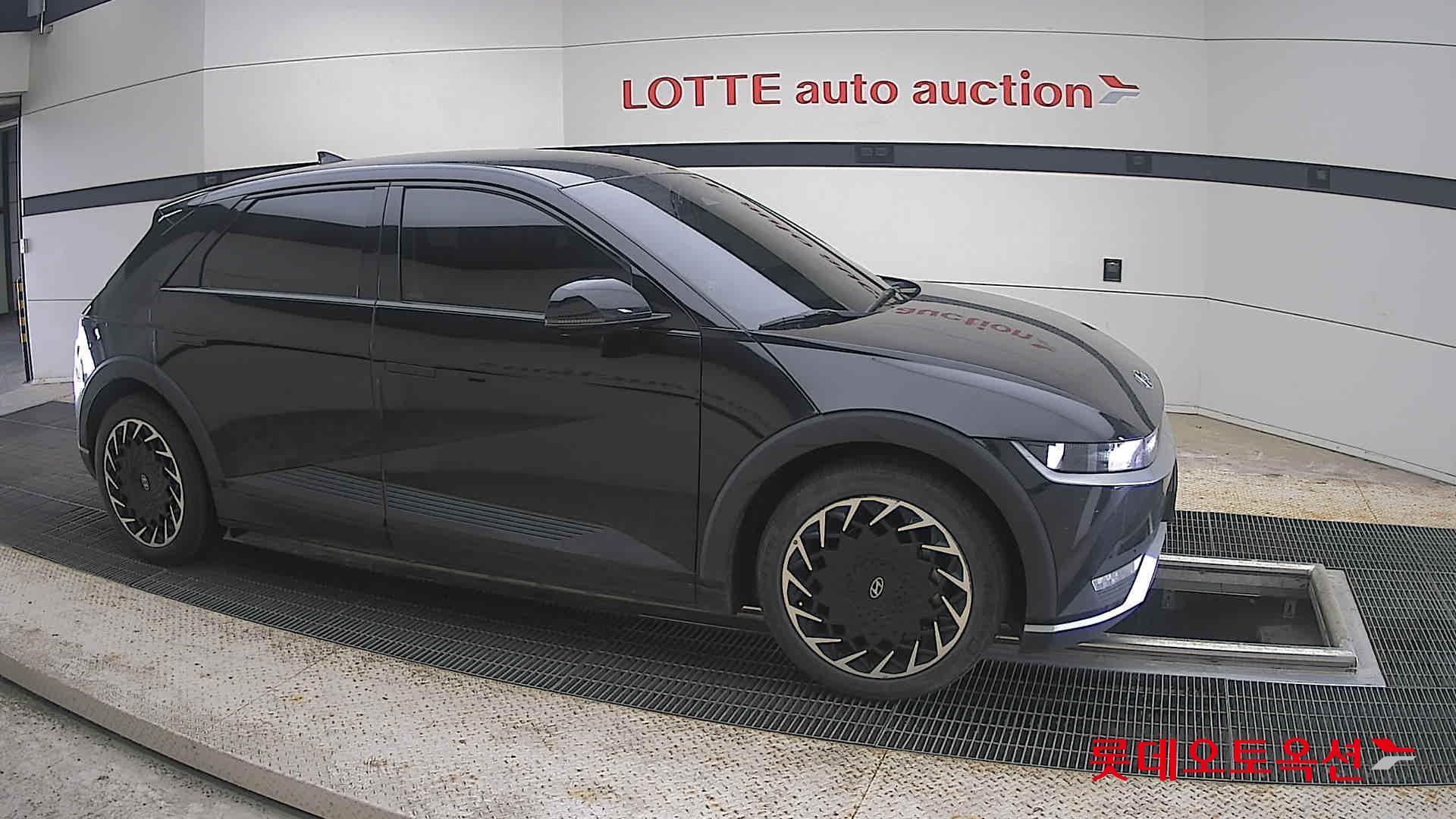 2023 - hyundai ioniq