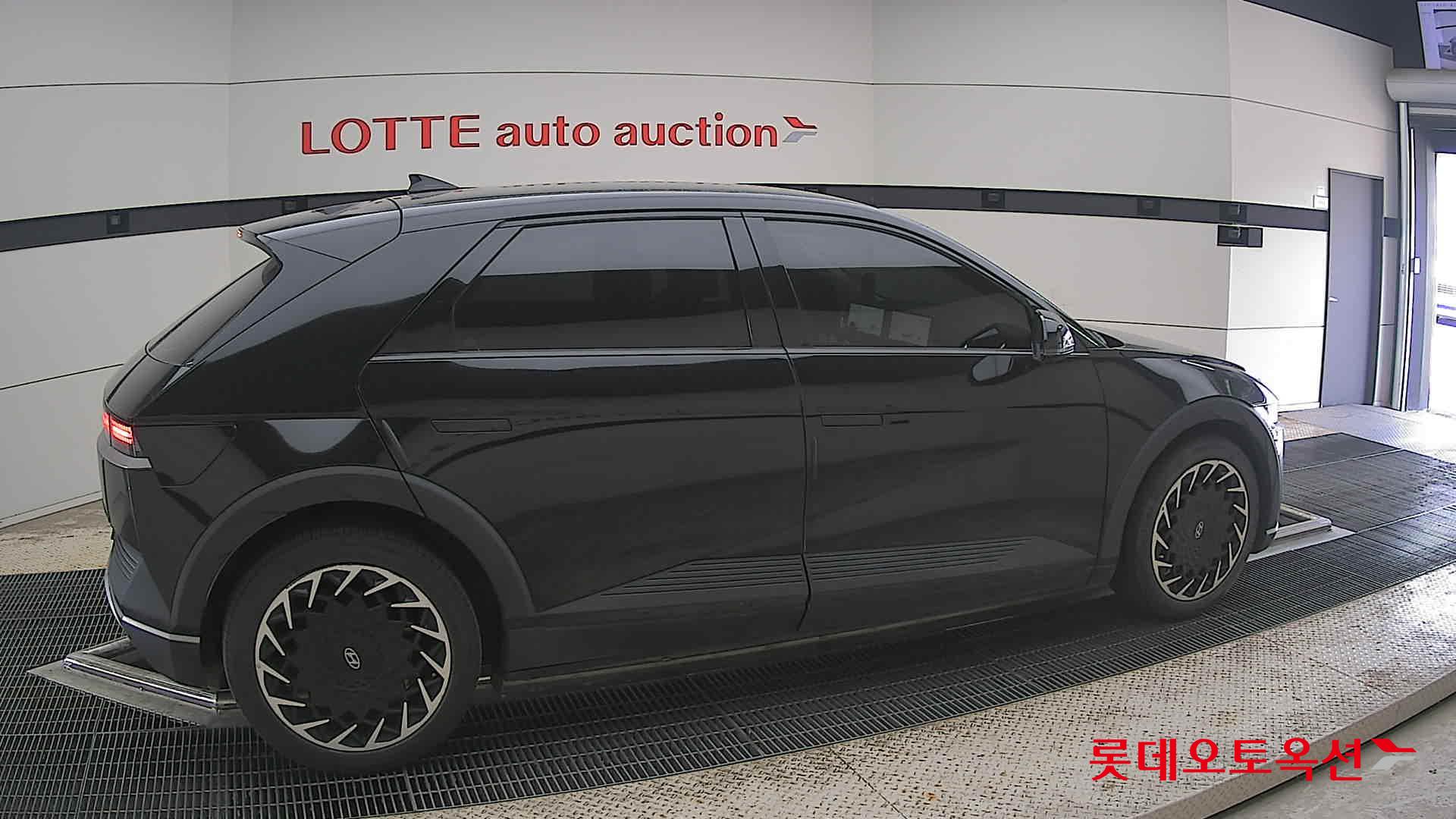 2023 - hyundai ioniq