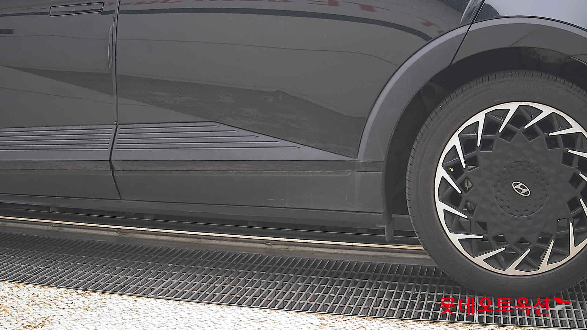 2023 - hyundai ioniq
