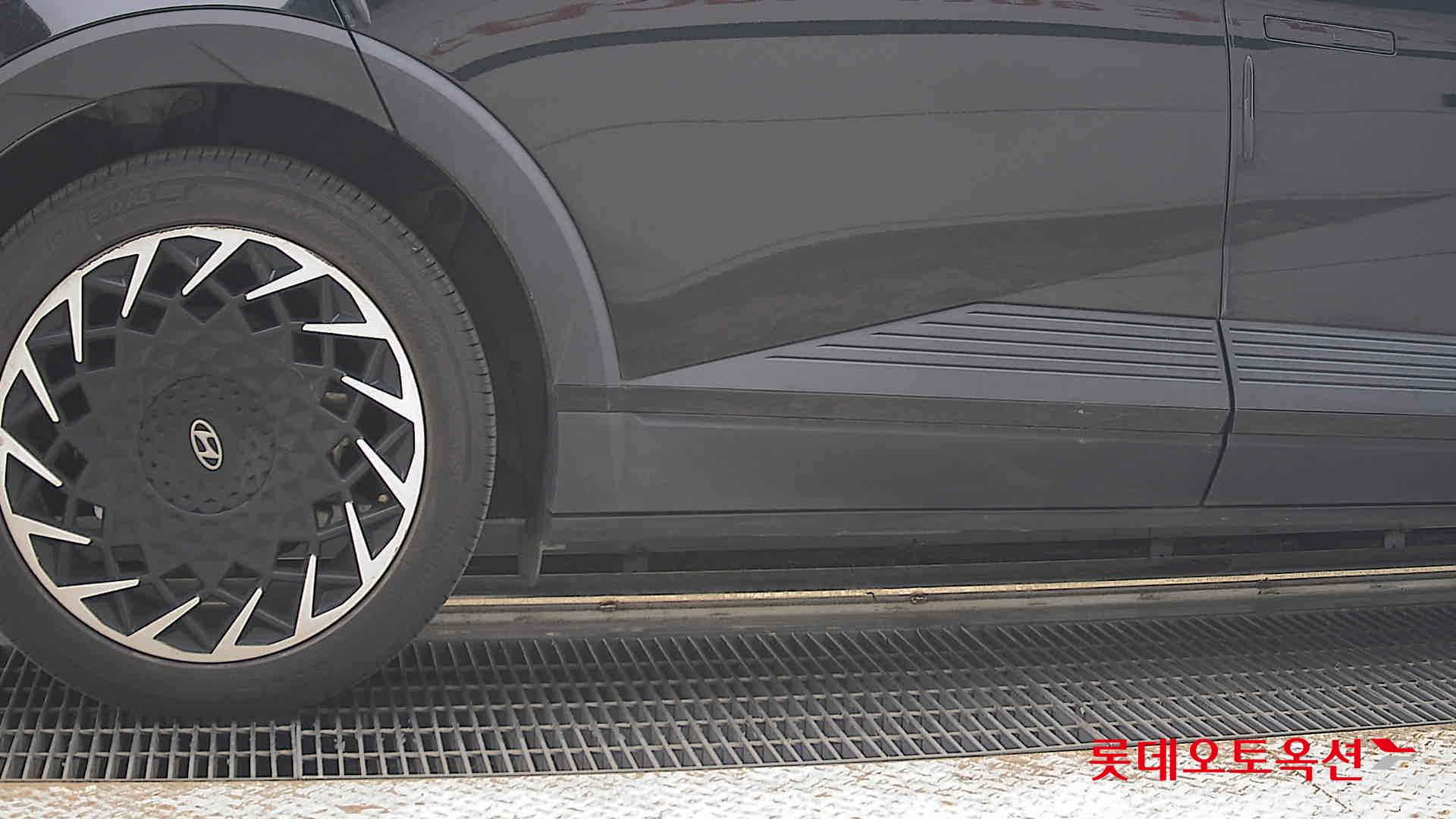 2023 - hyundai ioniq