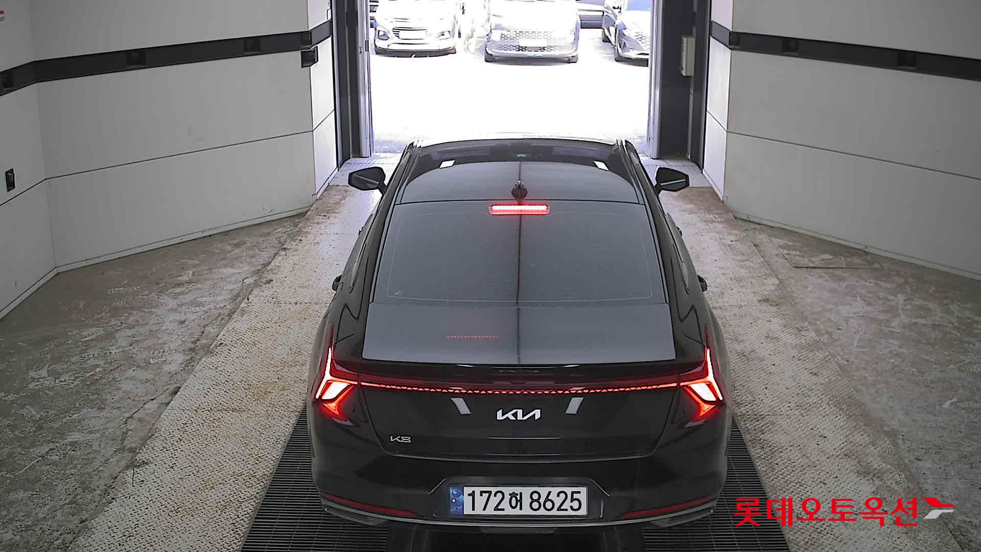 2023 - kia k8