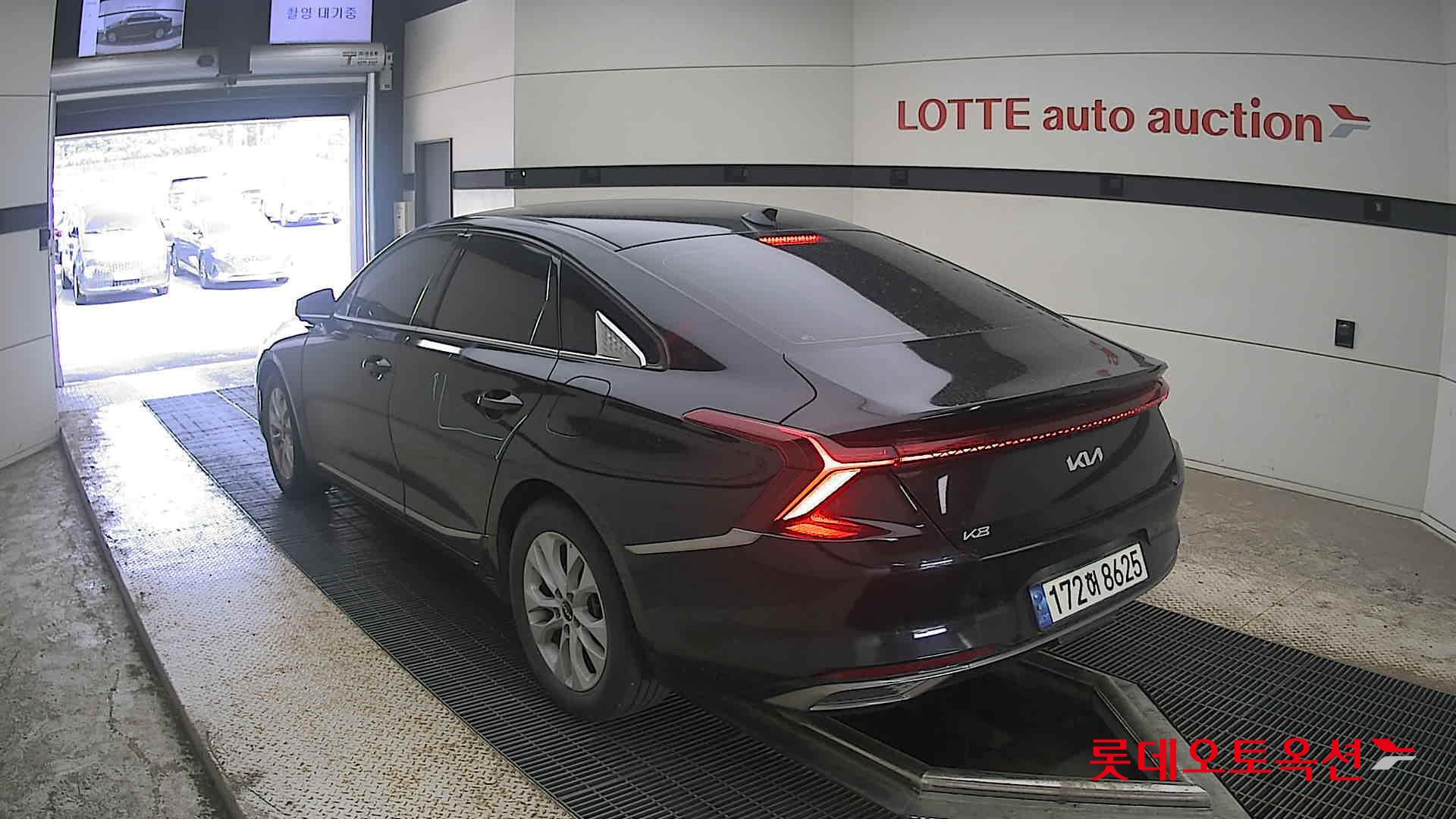 2023 - kia k8