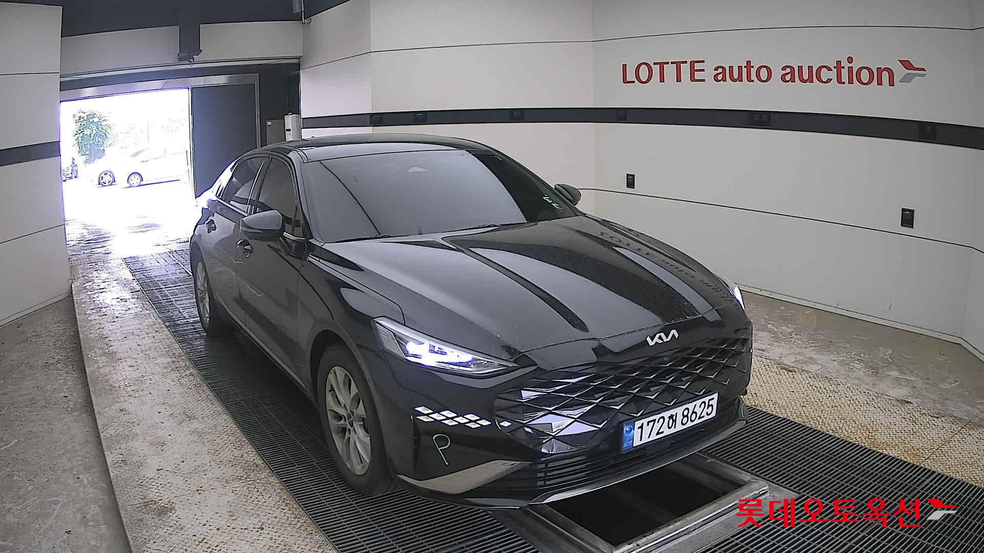2023 - kia k8