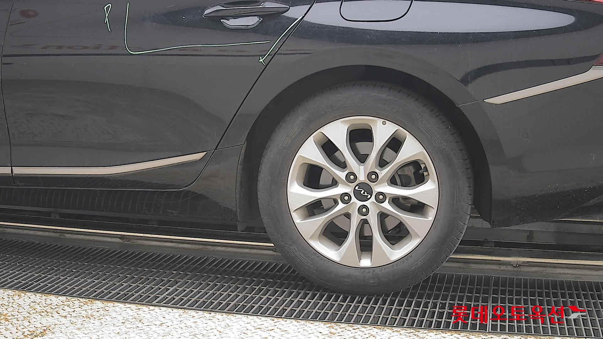 2023 - kia k8