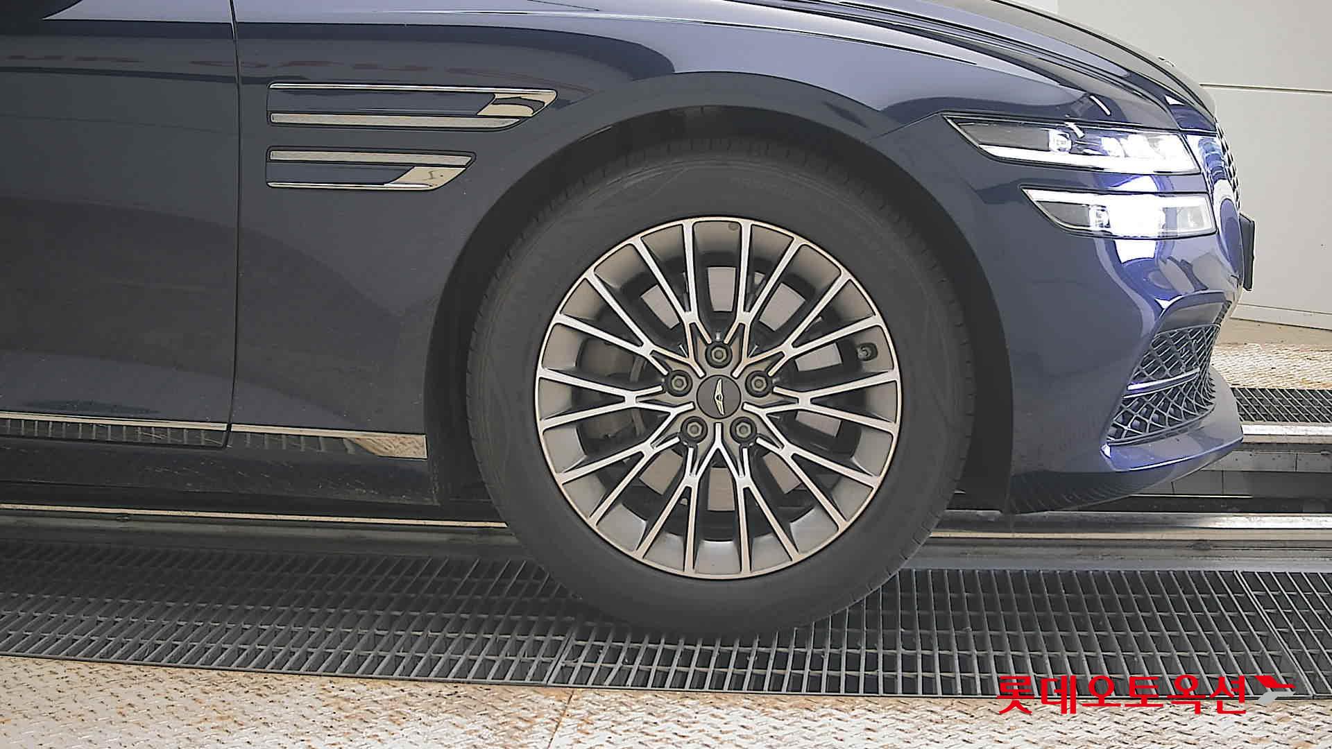 2021 - genesis g80
