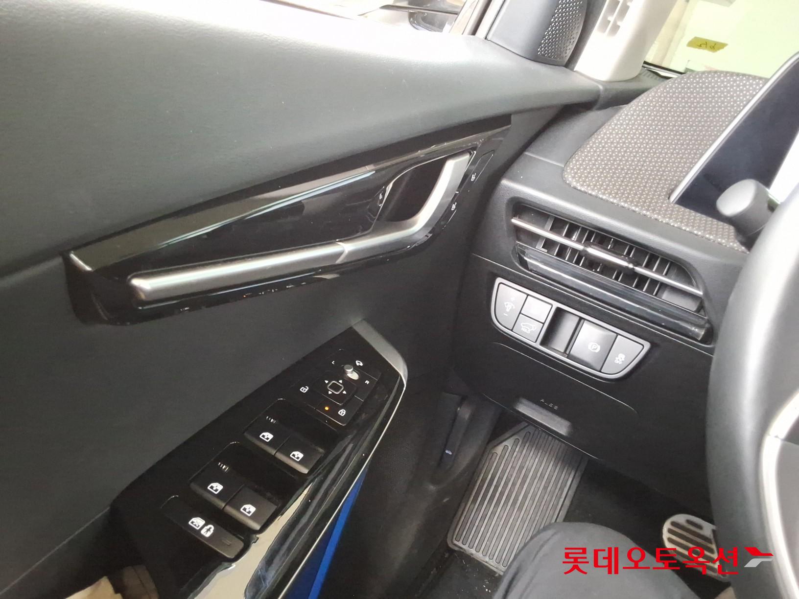 2022 - kia ev6