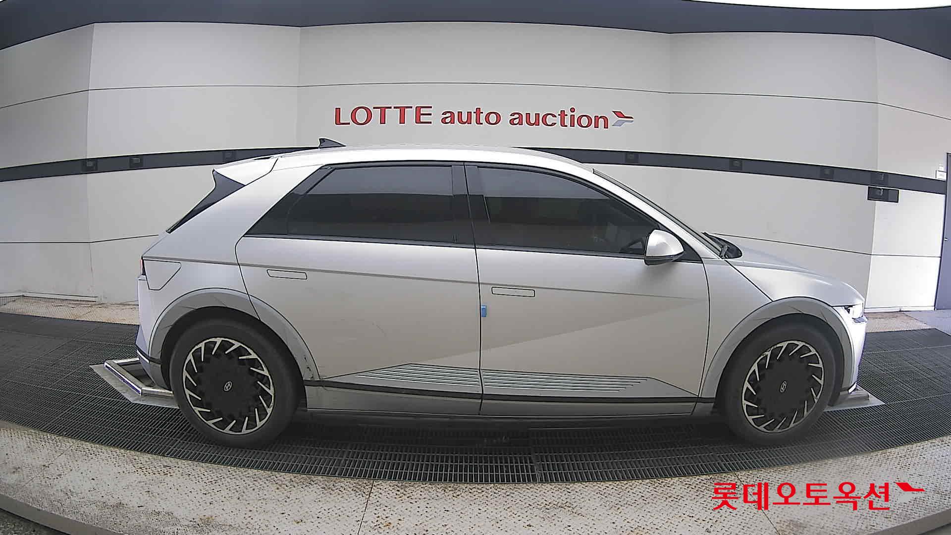 2022 - hyundai ioniq