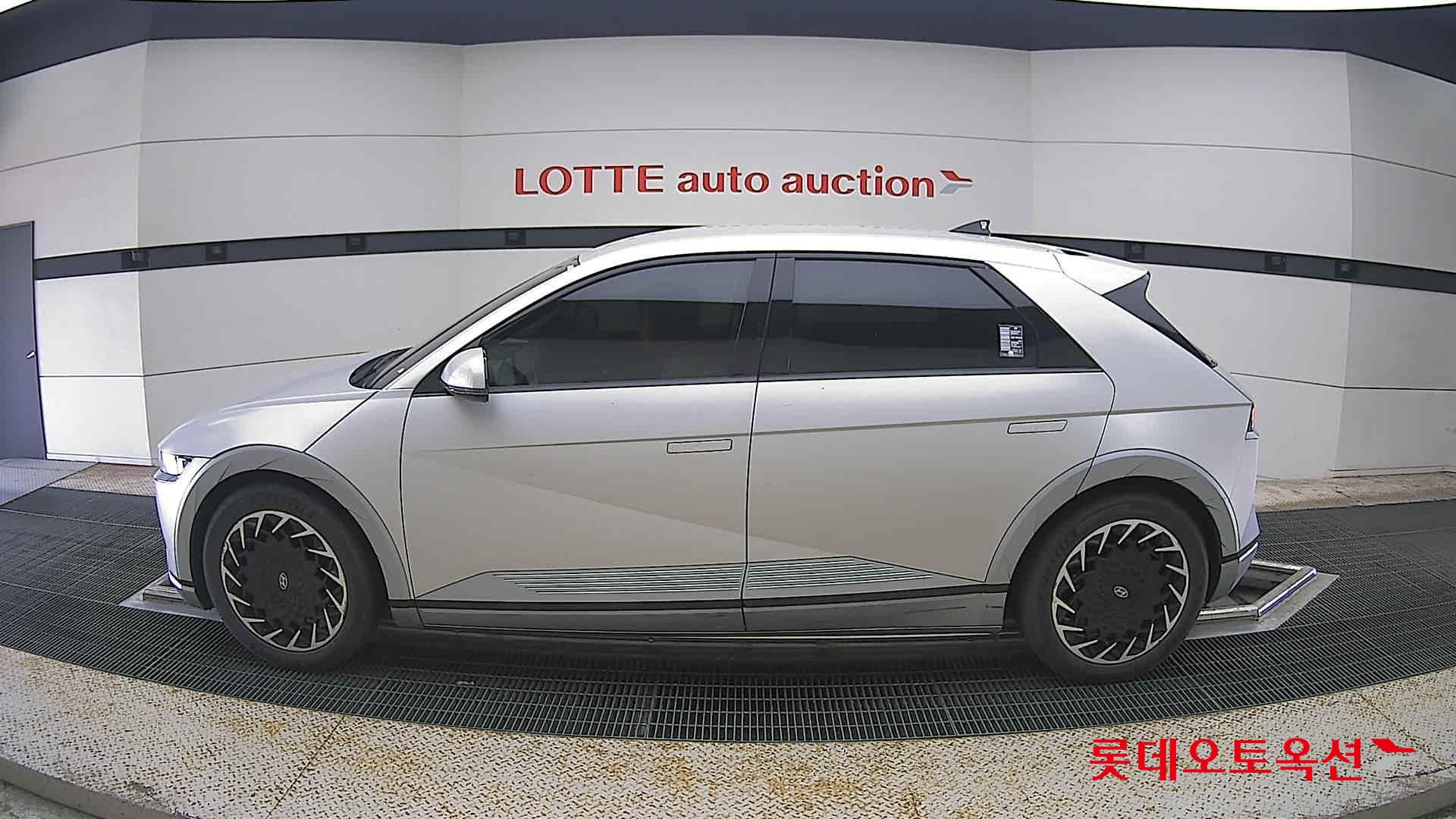 2022 - hyundai ioniq