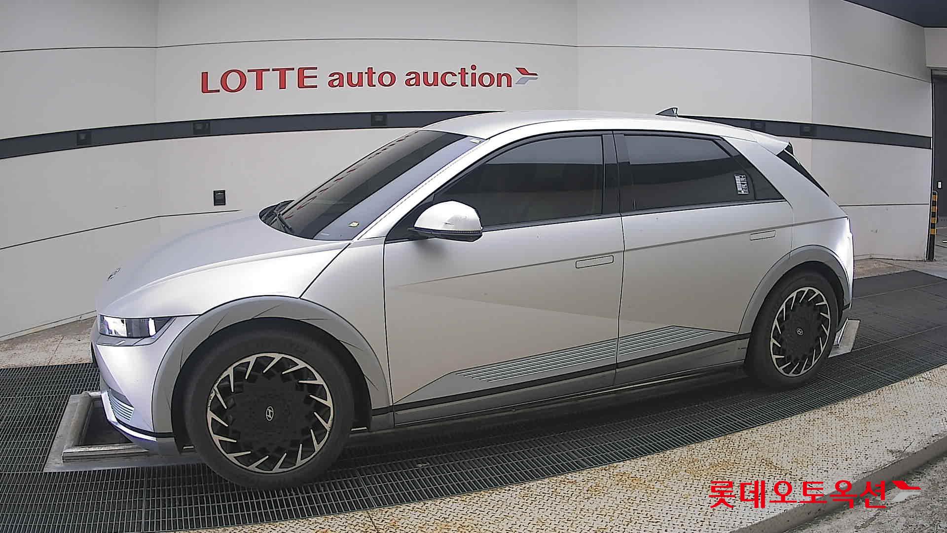 2022 - hyundai ioniq