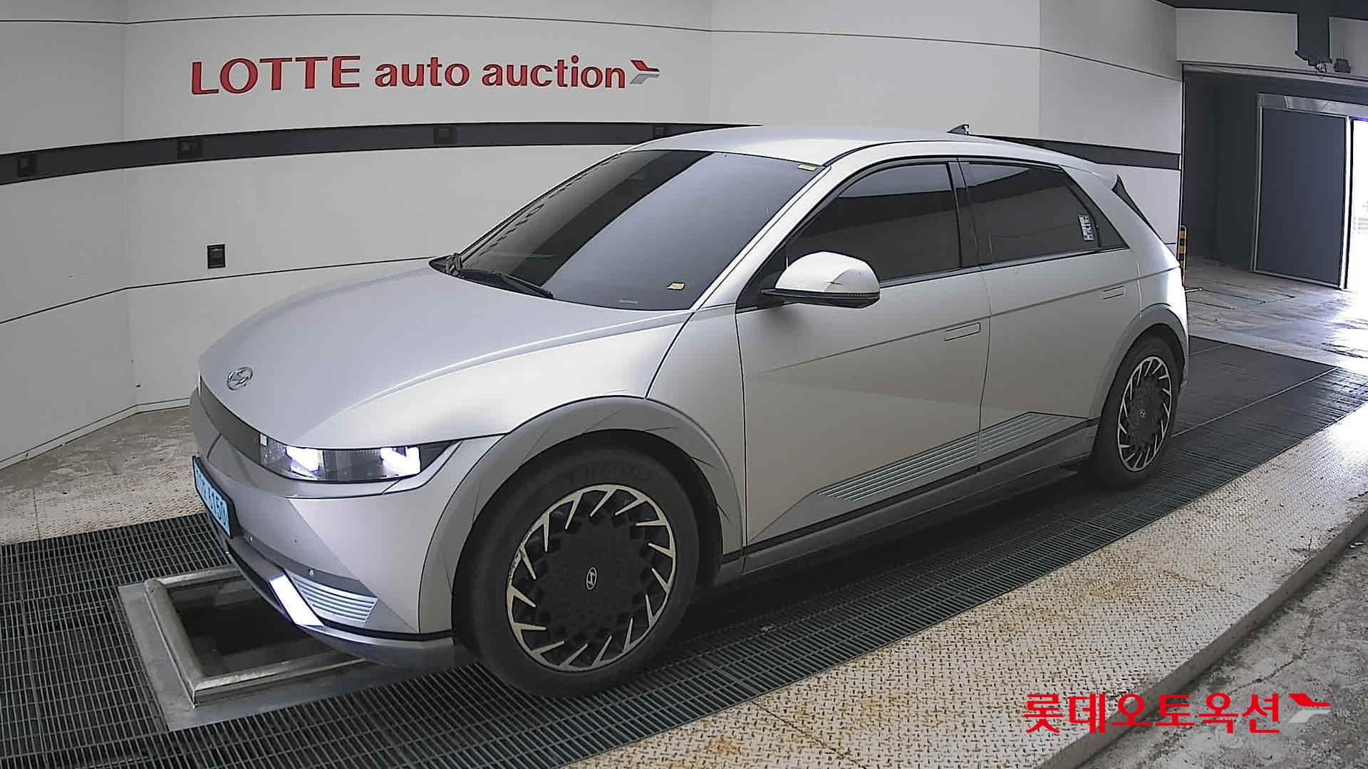2022 - hyundai ioniq