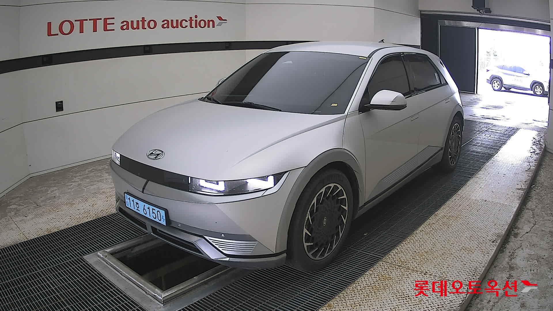 2022 - hyundai ioniq