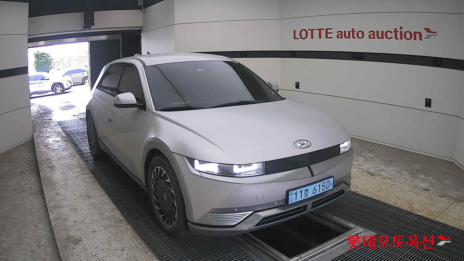 2022 - hyundai ioniq