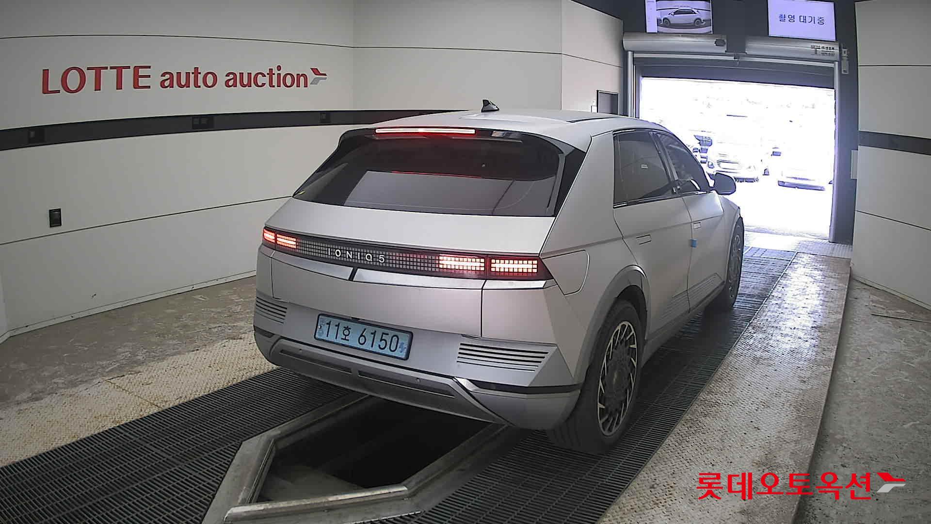 2022 - hyundai ioniq