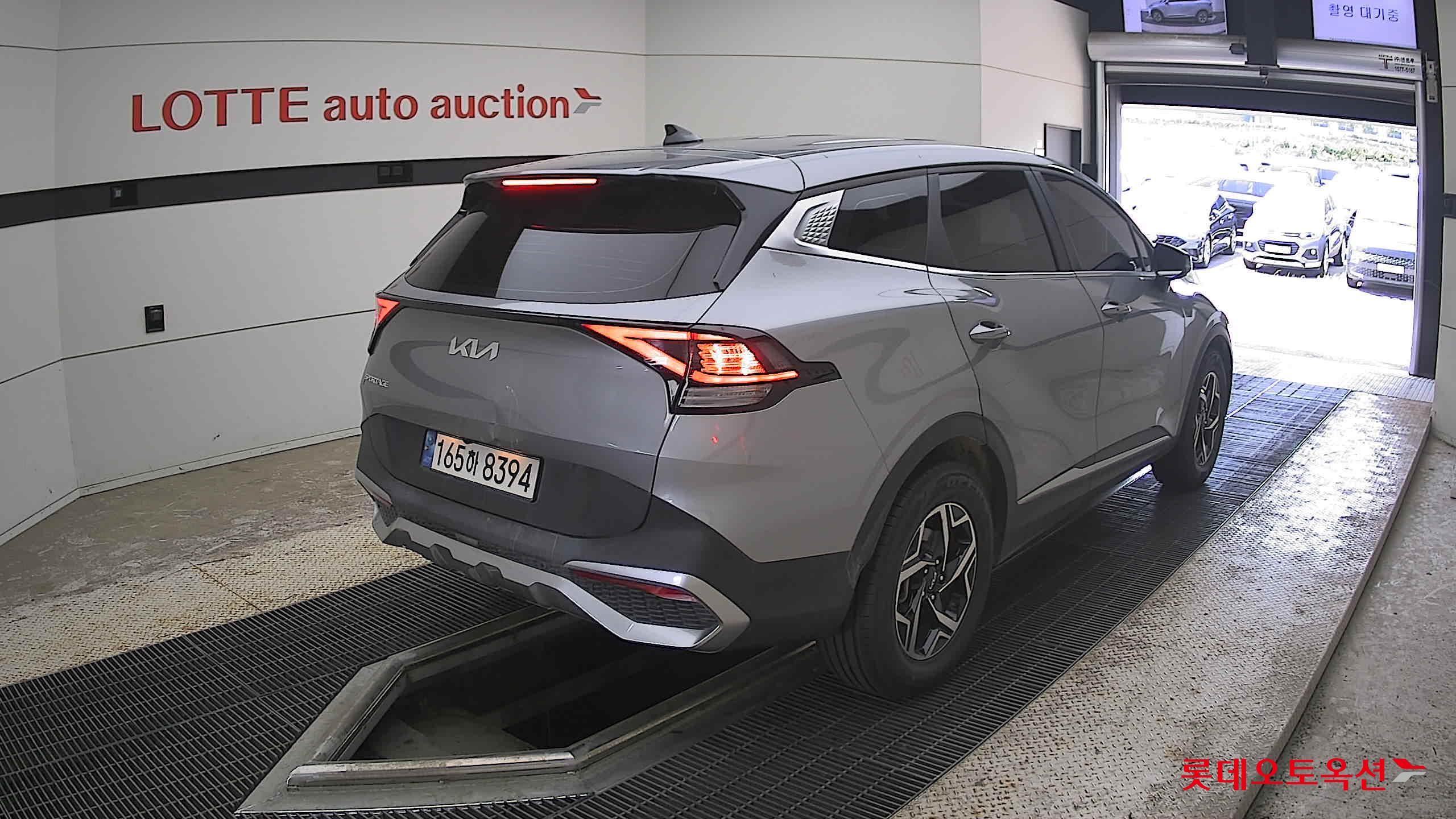 2022 - kia sportage