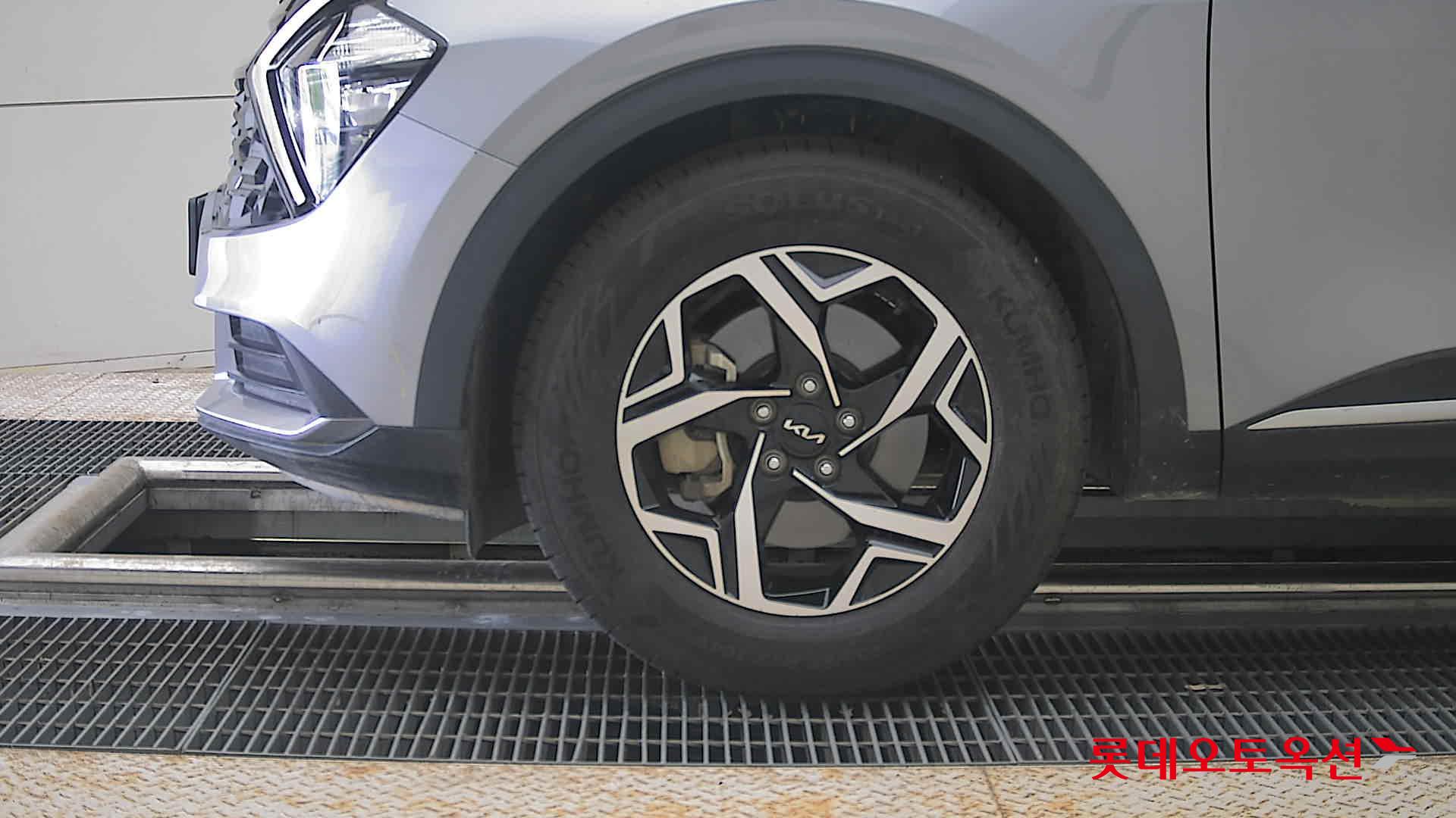 2022 - kia sportage